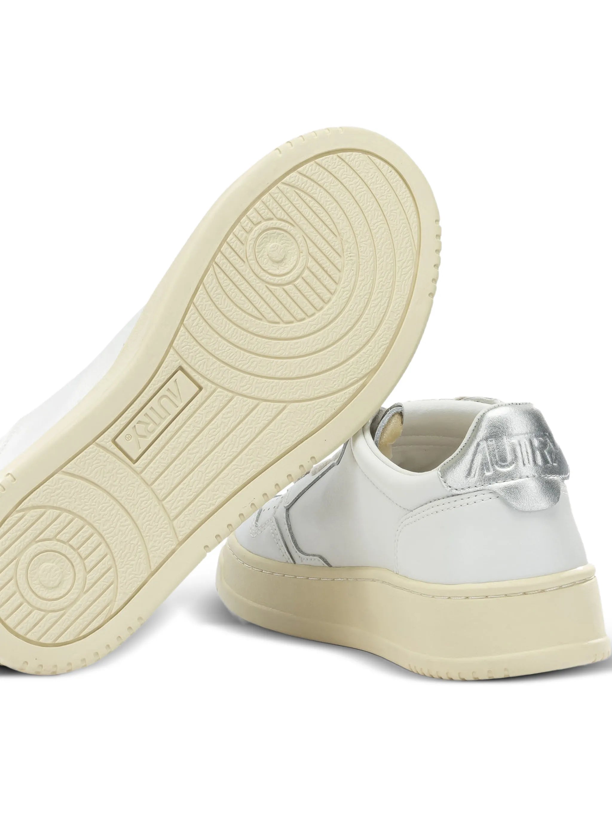 Medalist metallic-effect sneakers
