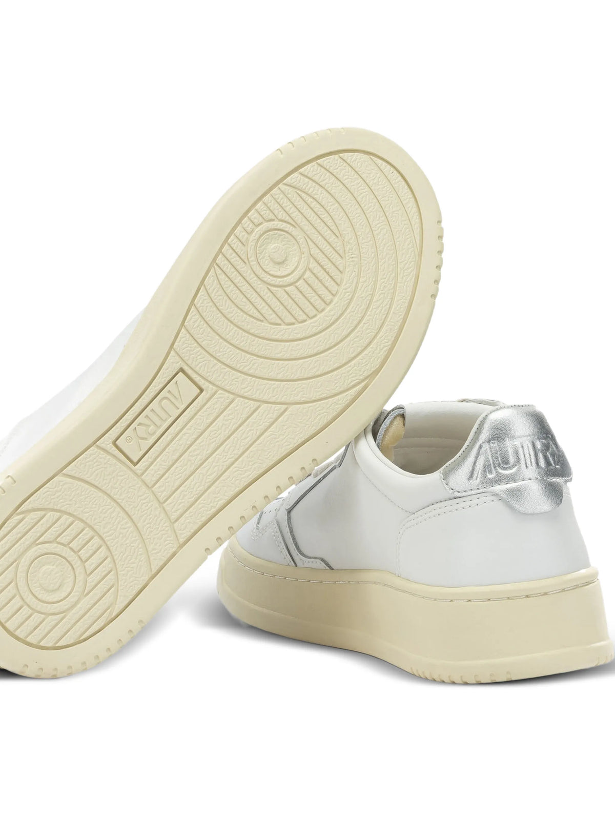Medalist leather sneakers