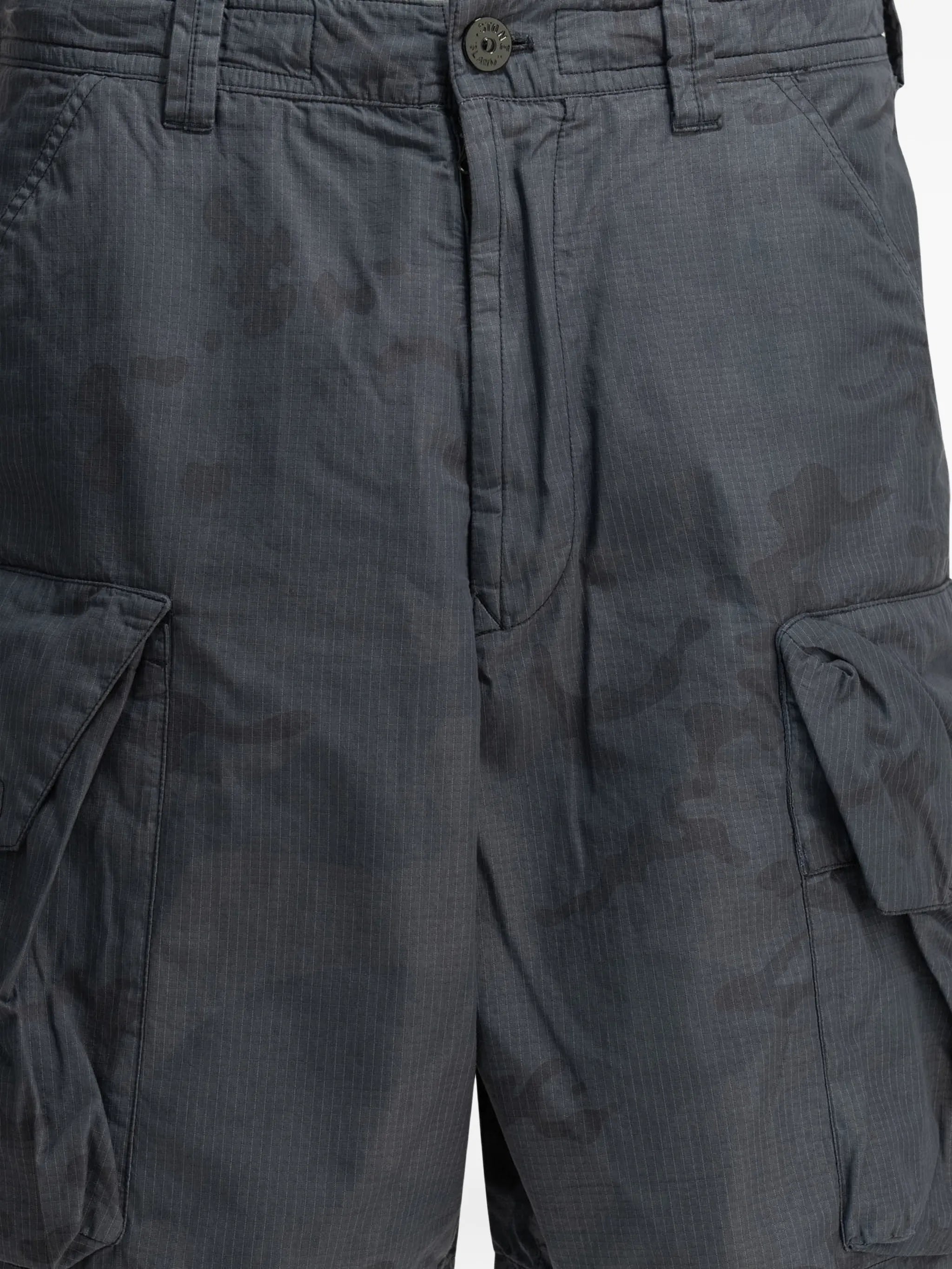 logo-patch shorts