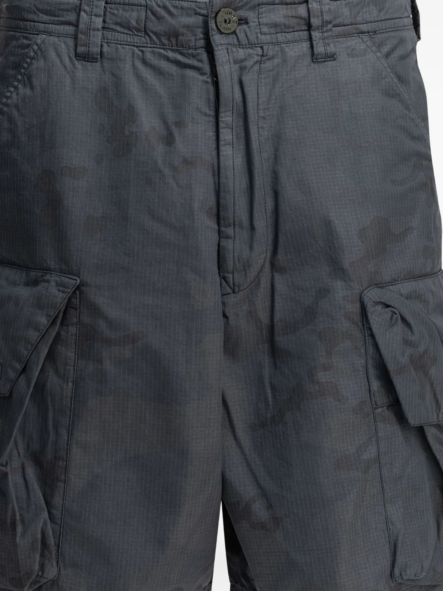 logo-patch shorts