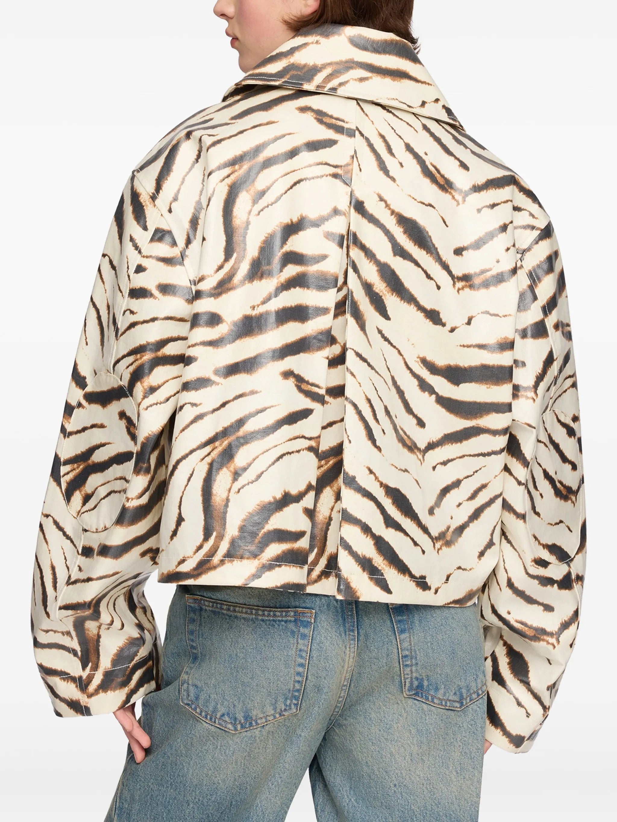 jacket in laminated zebra