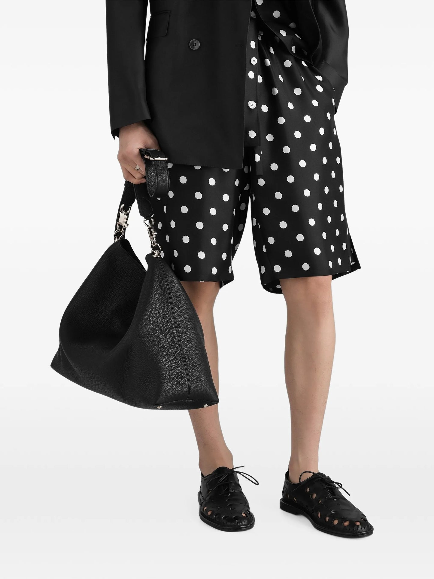 Vittoria shoulder and crossbody bag in calfskin