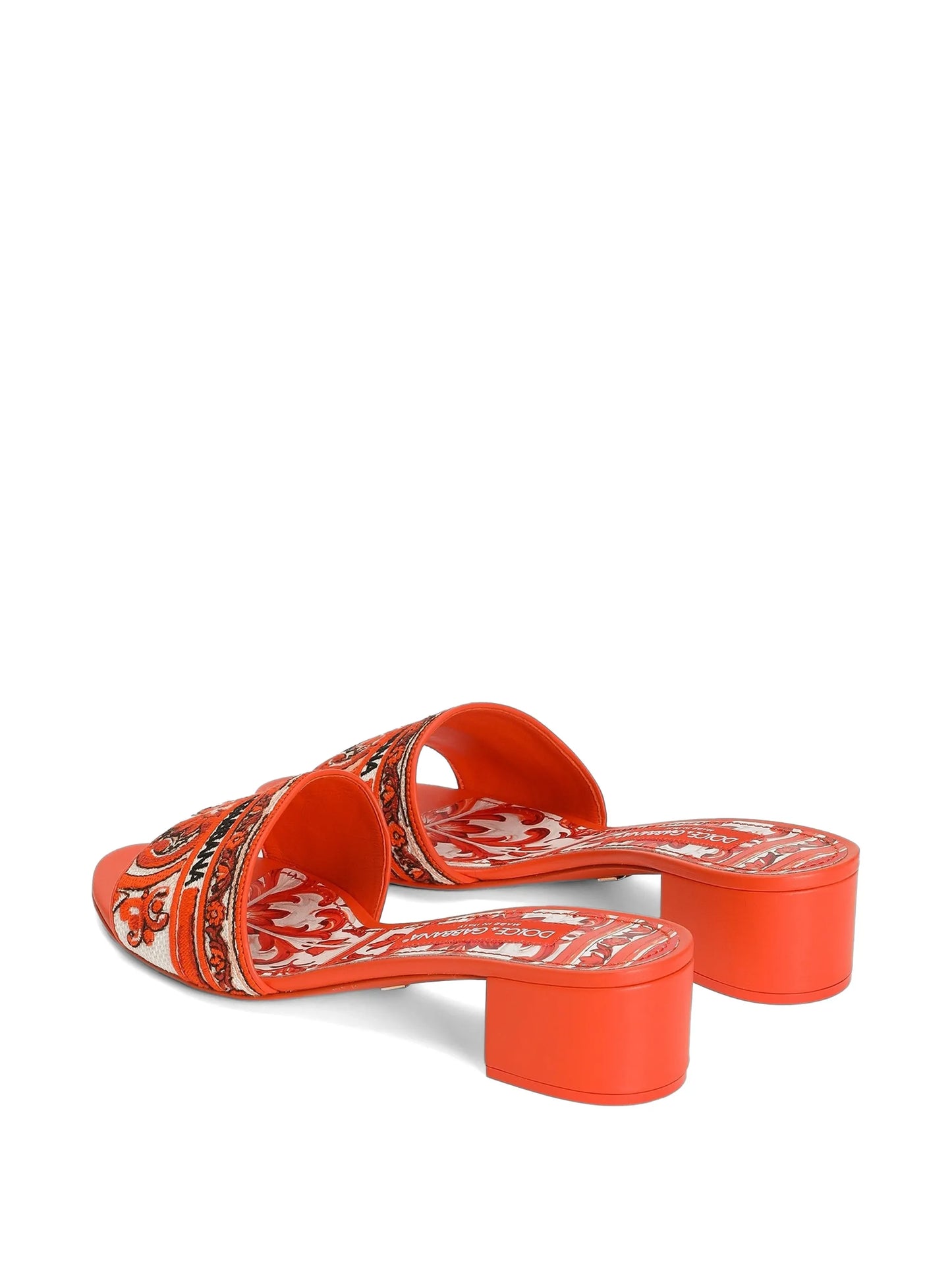 mules with majolica-embroidery