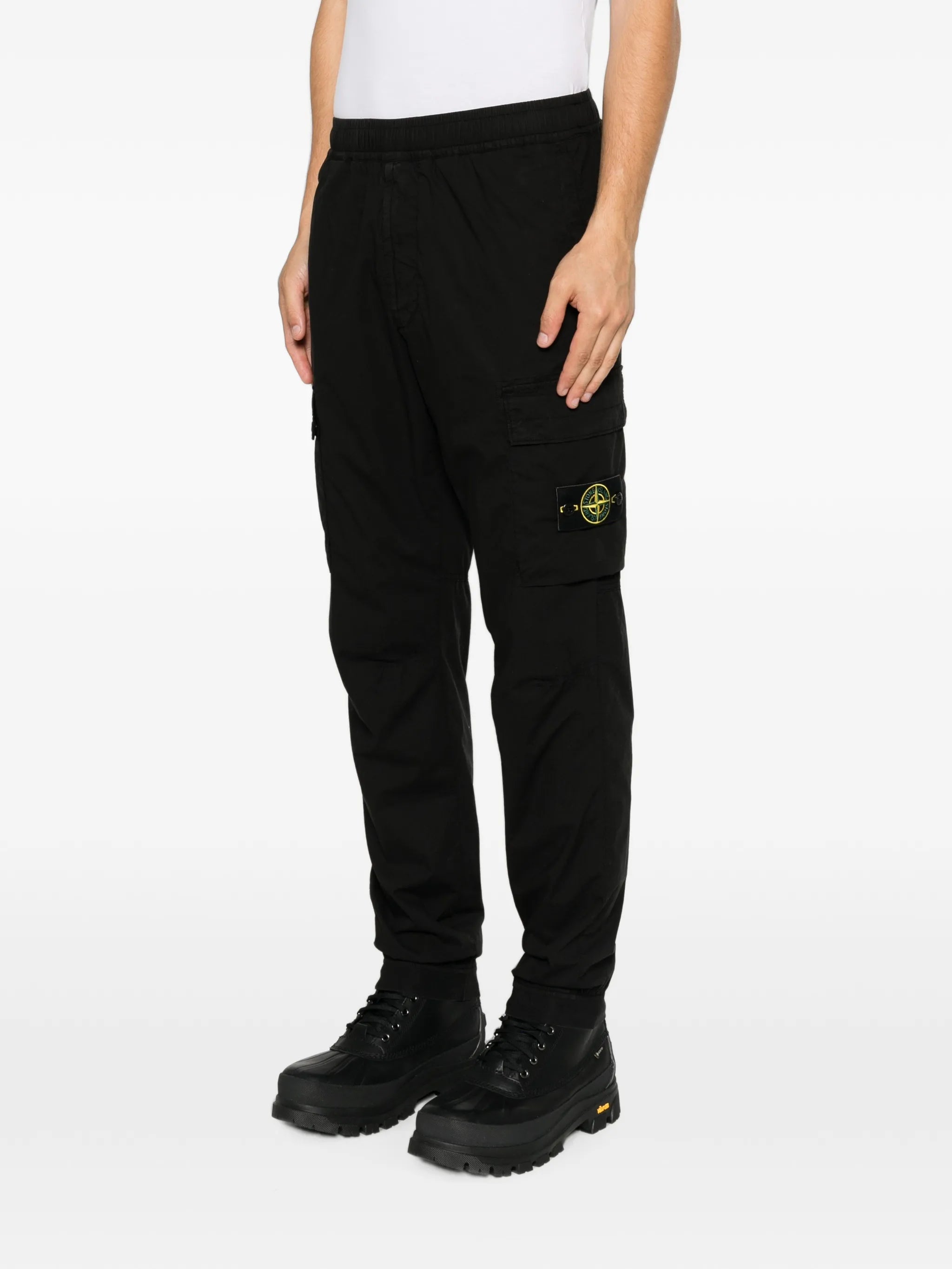 logo-patch trousers