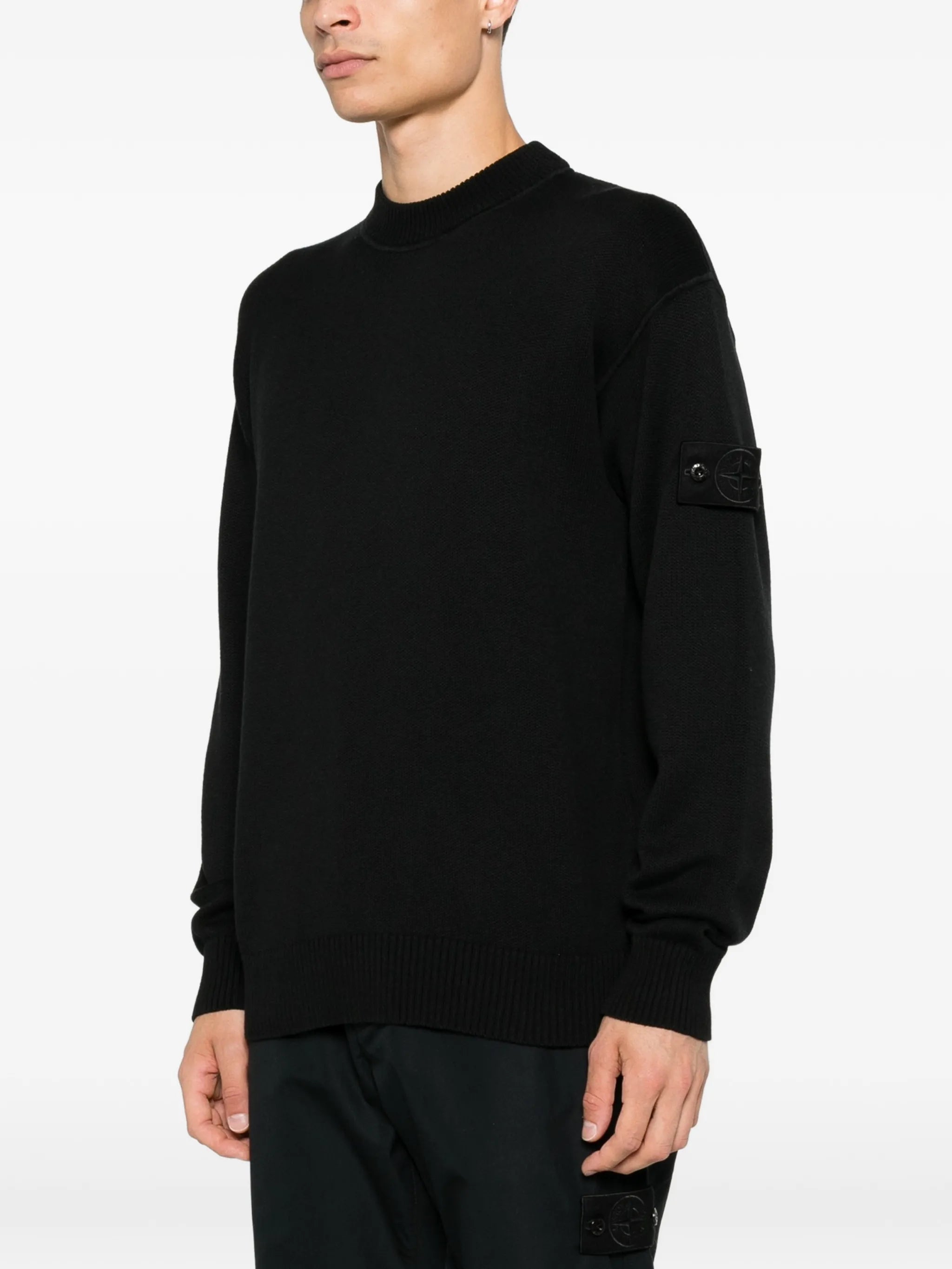 logo-patch crew-neck sweater