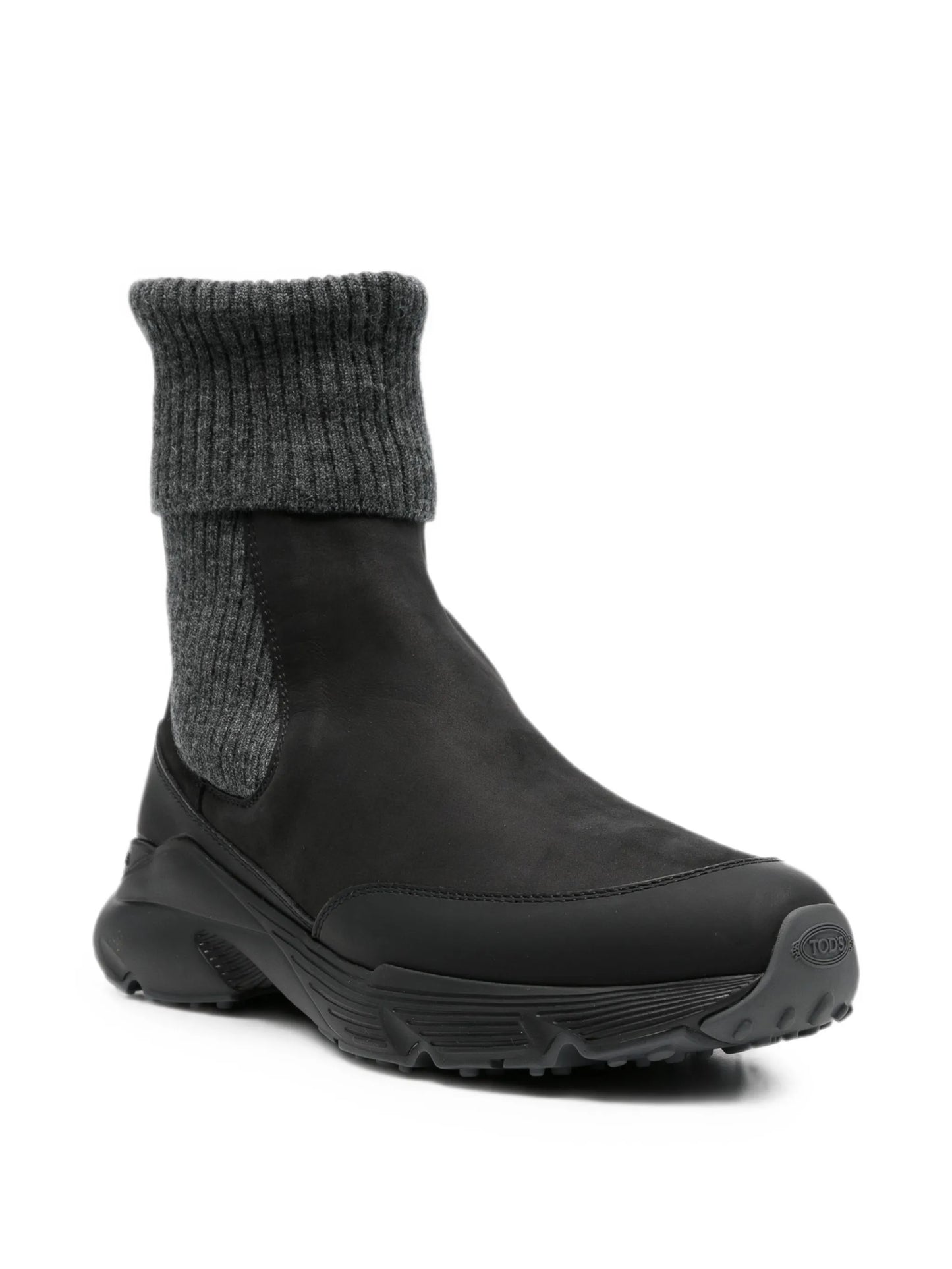round-toe boots