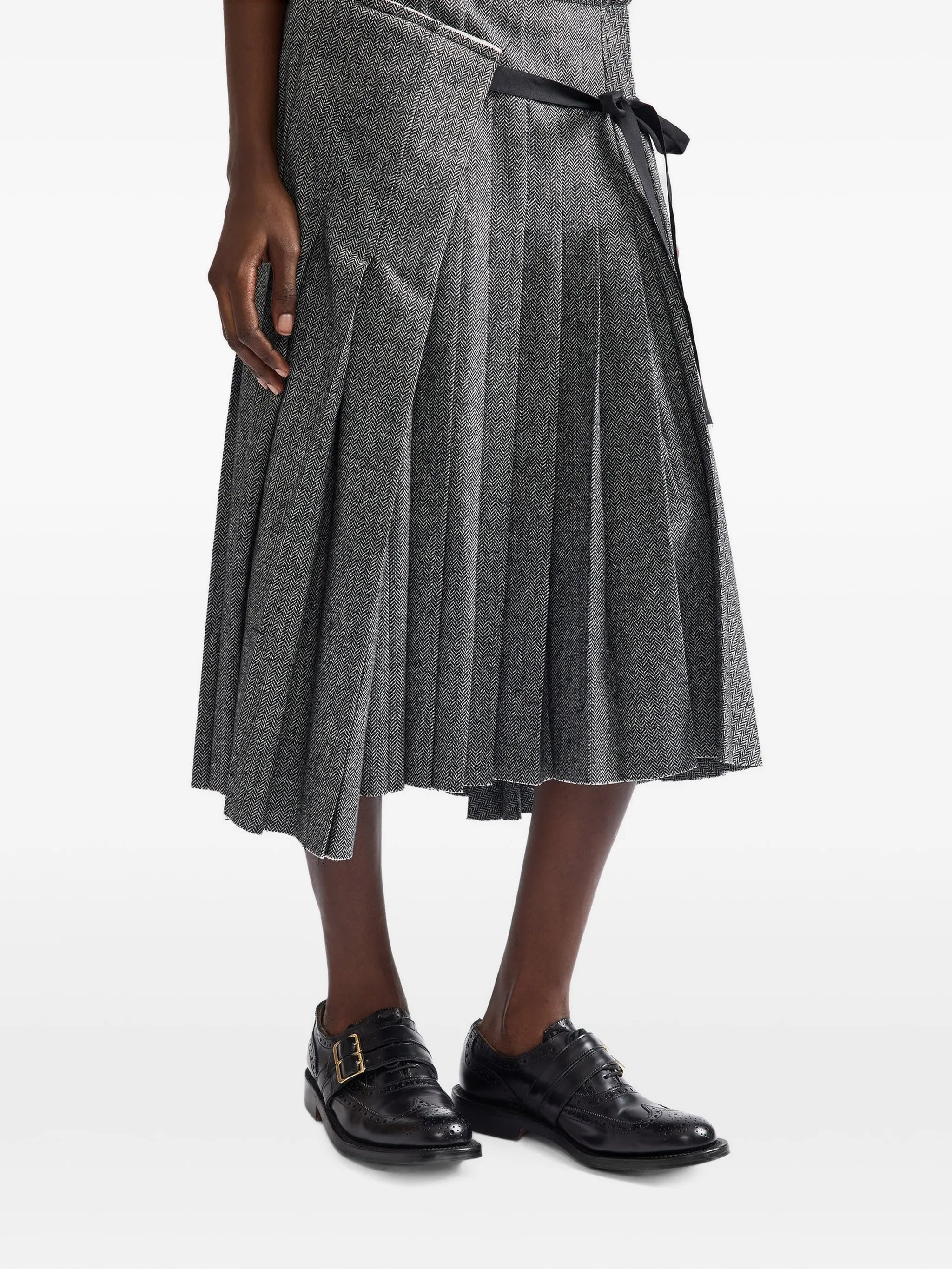 embroidered herringbone pleated A-line midi skirt