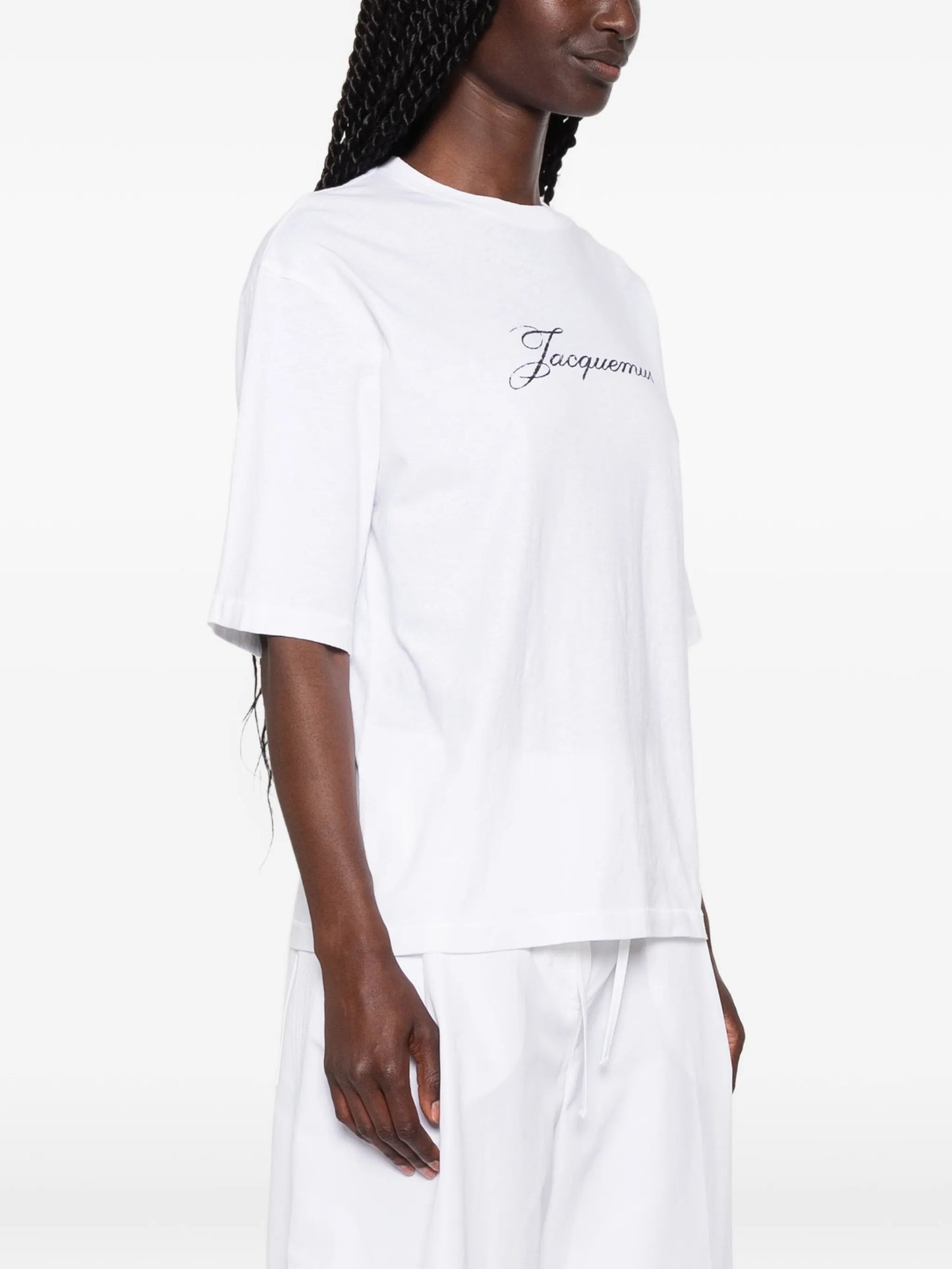 logo-embroidered T-shirt