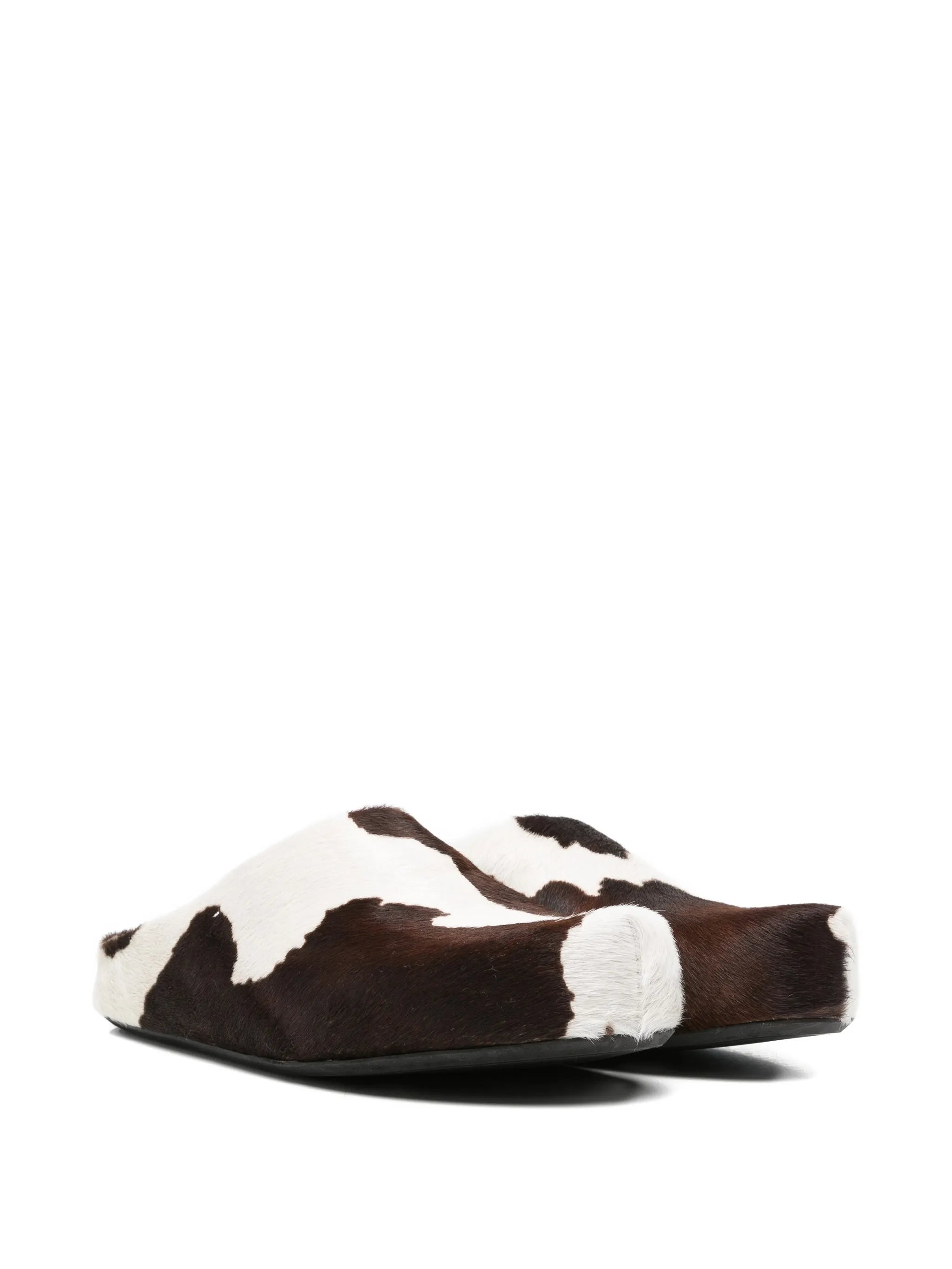 White and brown cow-print ponyhair Fussbett sabot