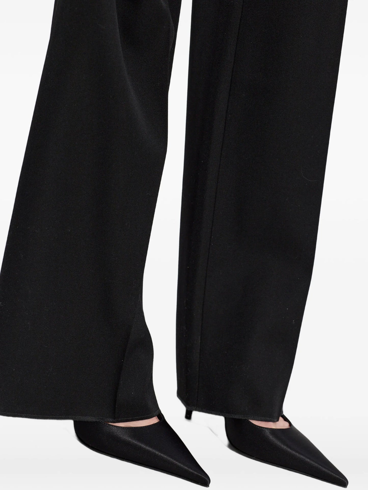 Barbara satin pumps