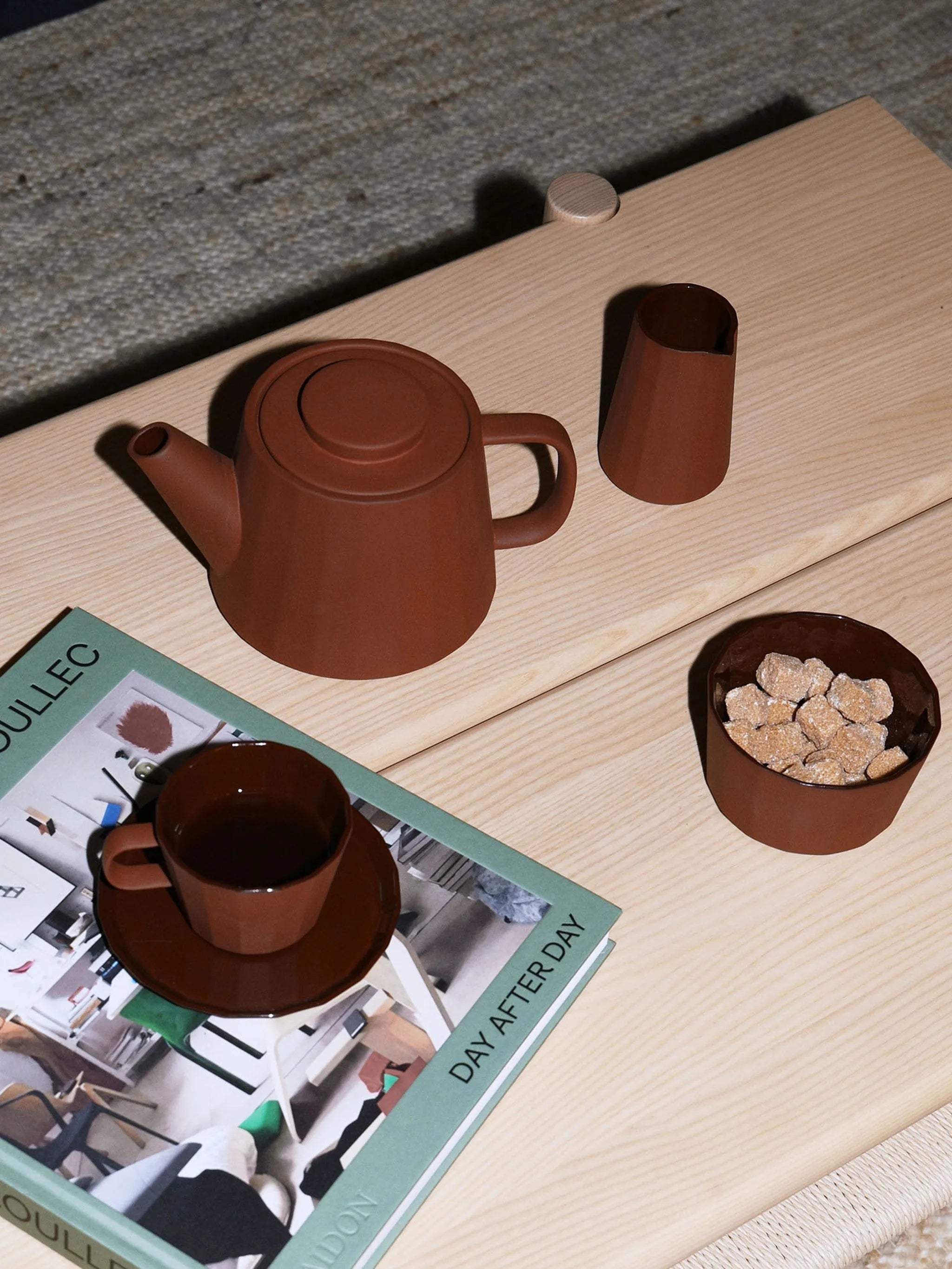 Fade tea set