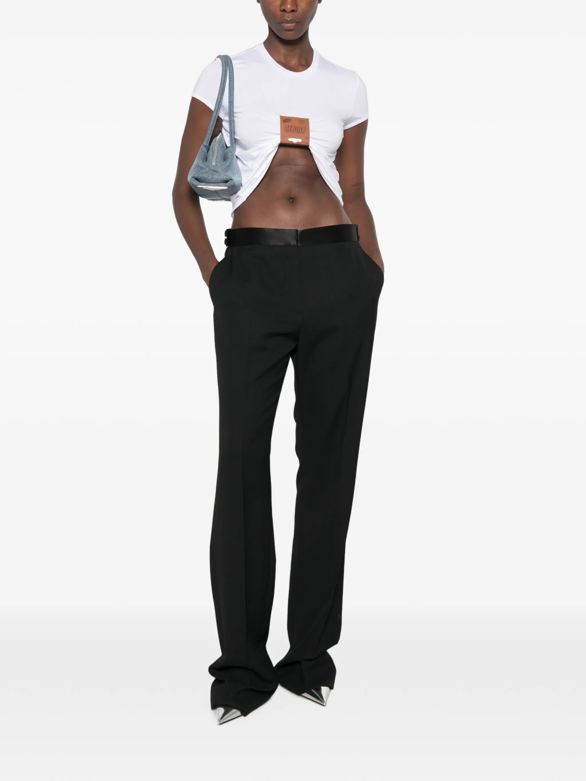 leather-tag ruched T-shirt