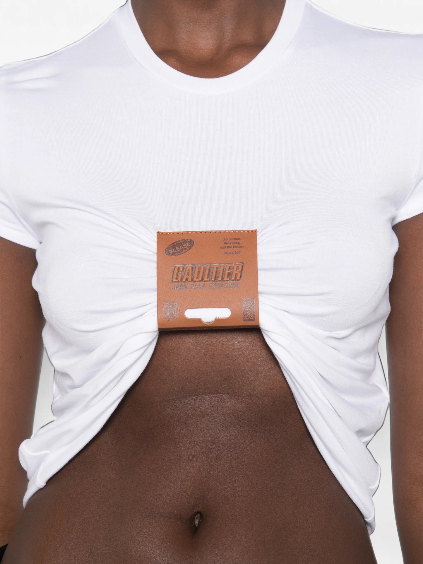 leather-tag ruched T-shirt