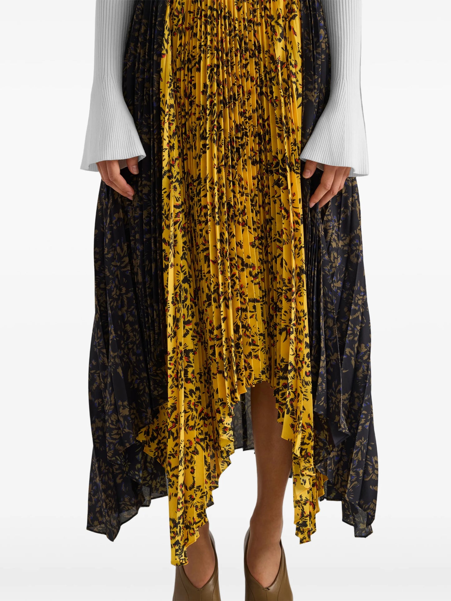 Paulina skirt in pleated georgette