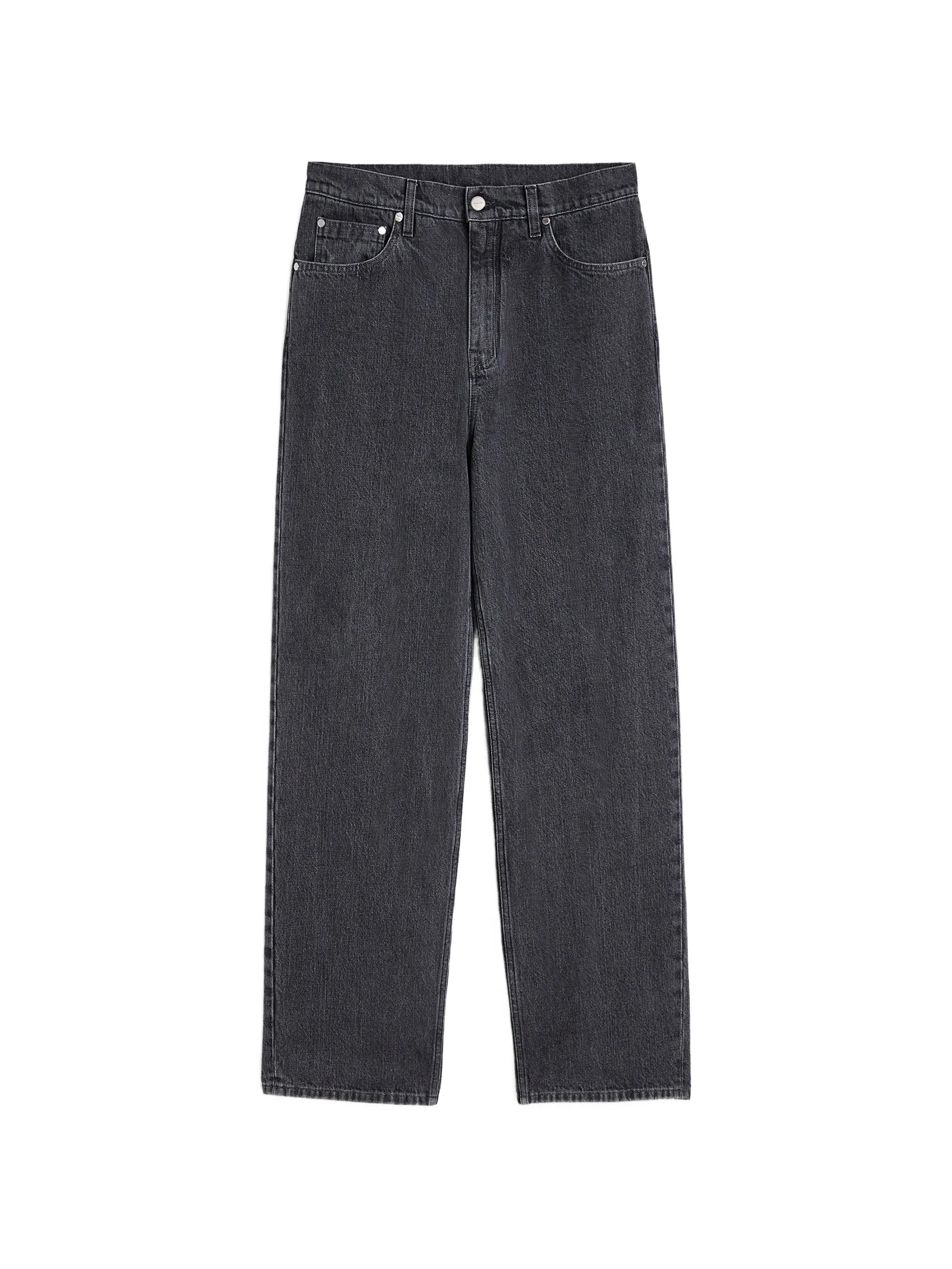 five-pocket jeans