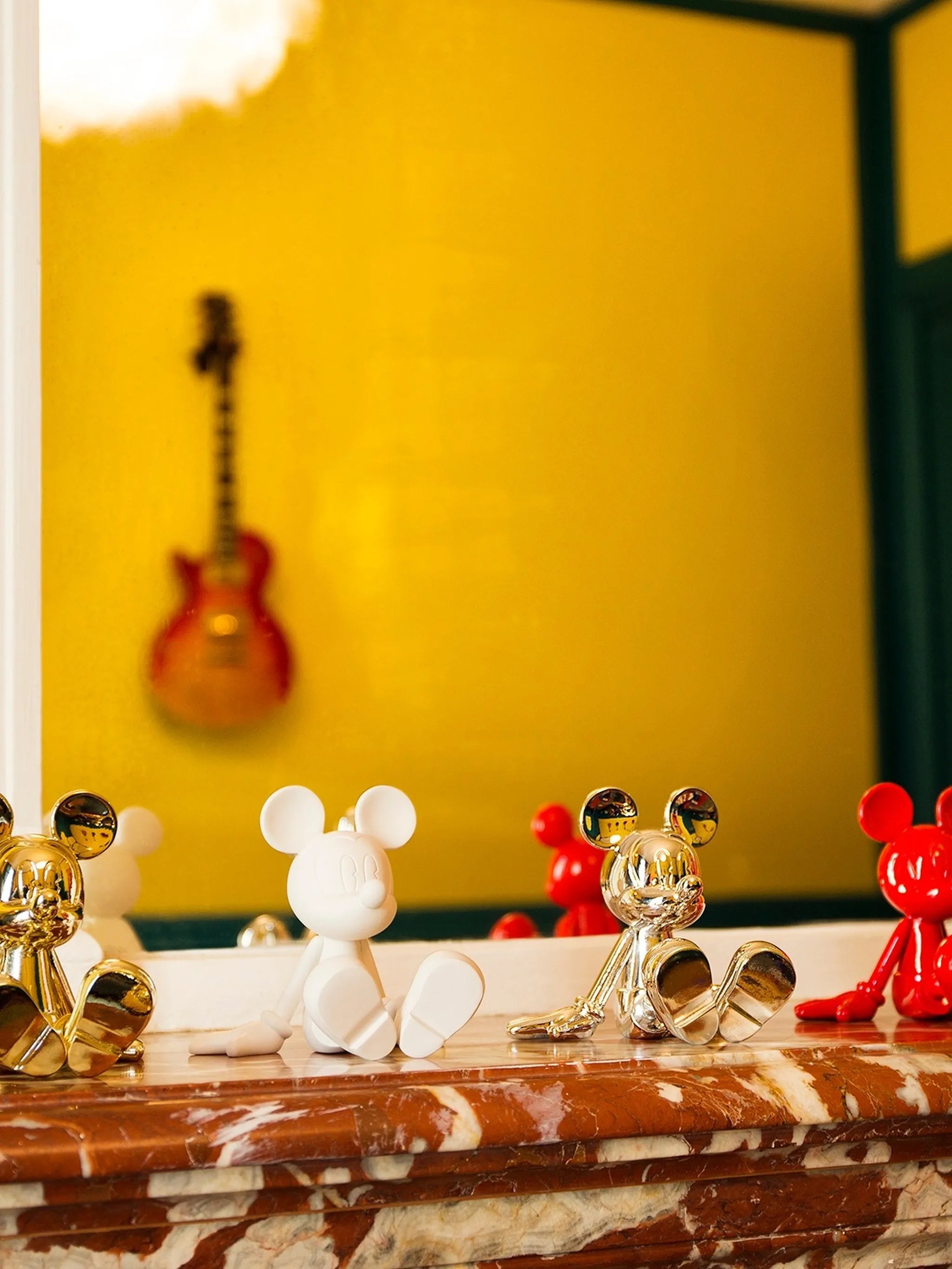 Sitting Mickey figurine