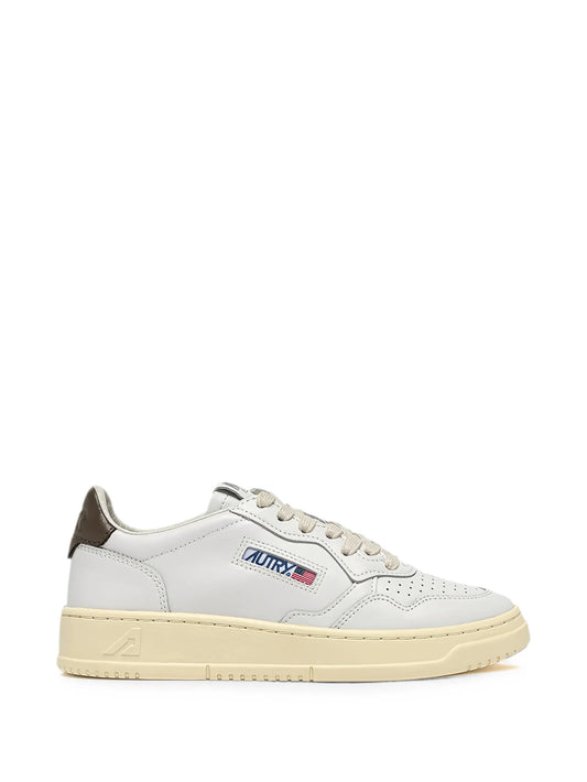 Medalist Low perforated panelled sneakers