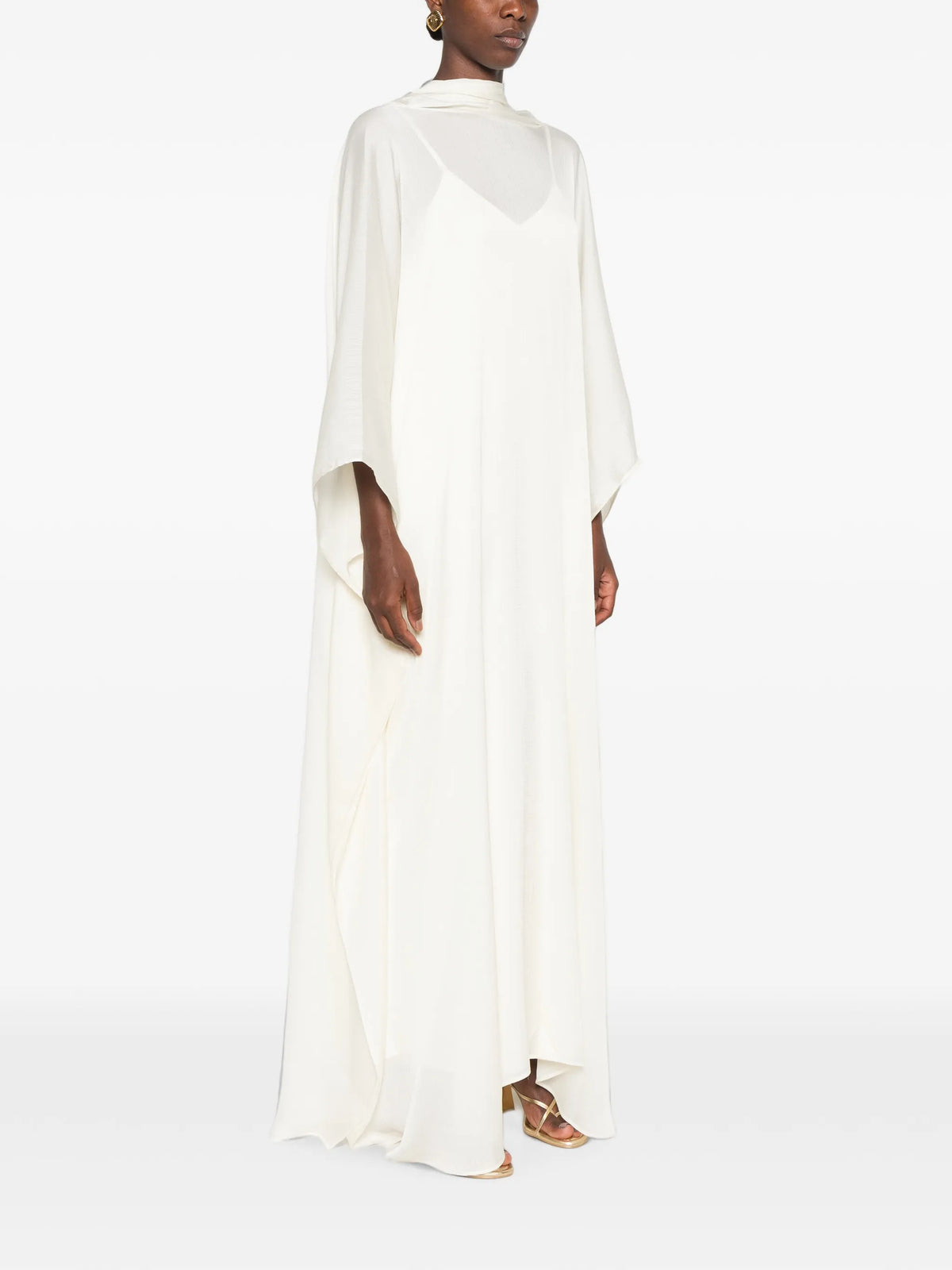 kaftan in cream