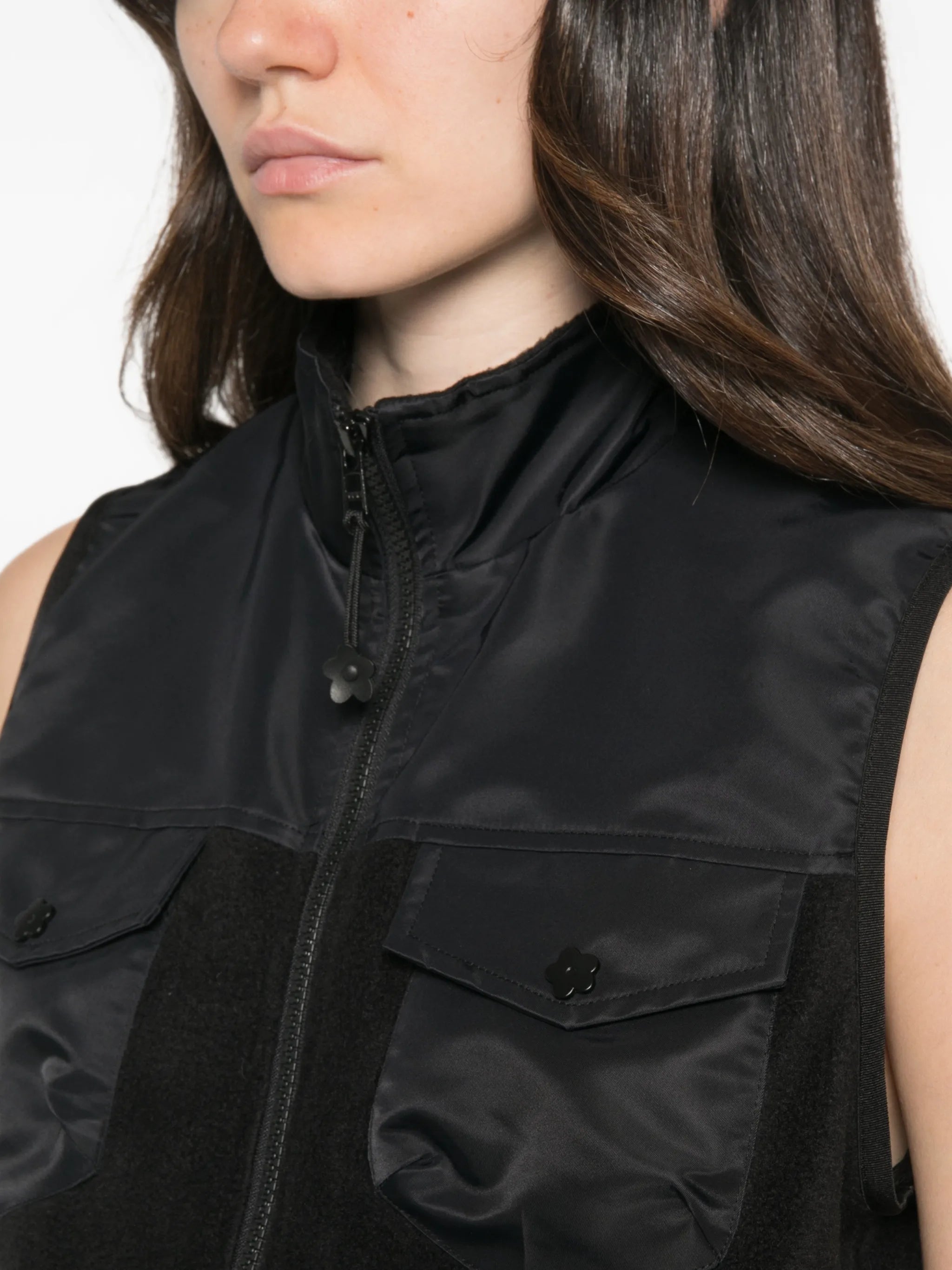 Windflower-embroidered fleece vest