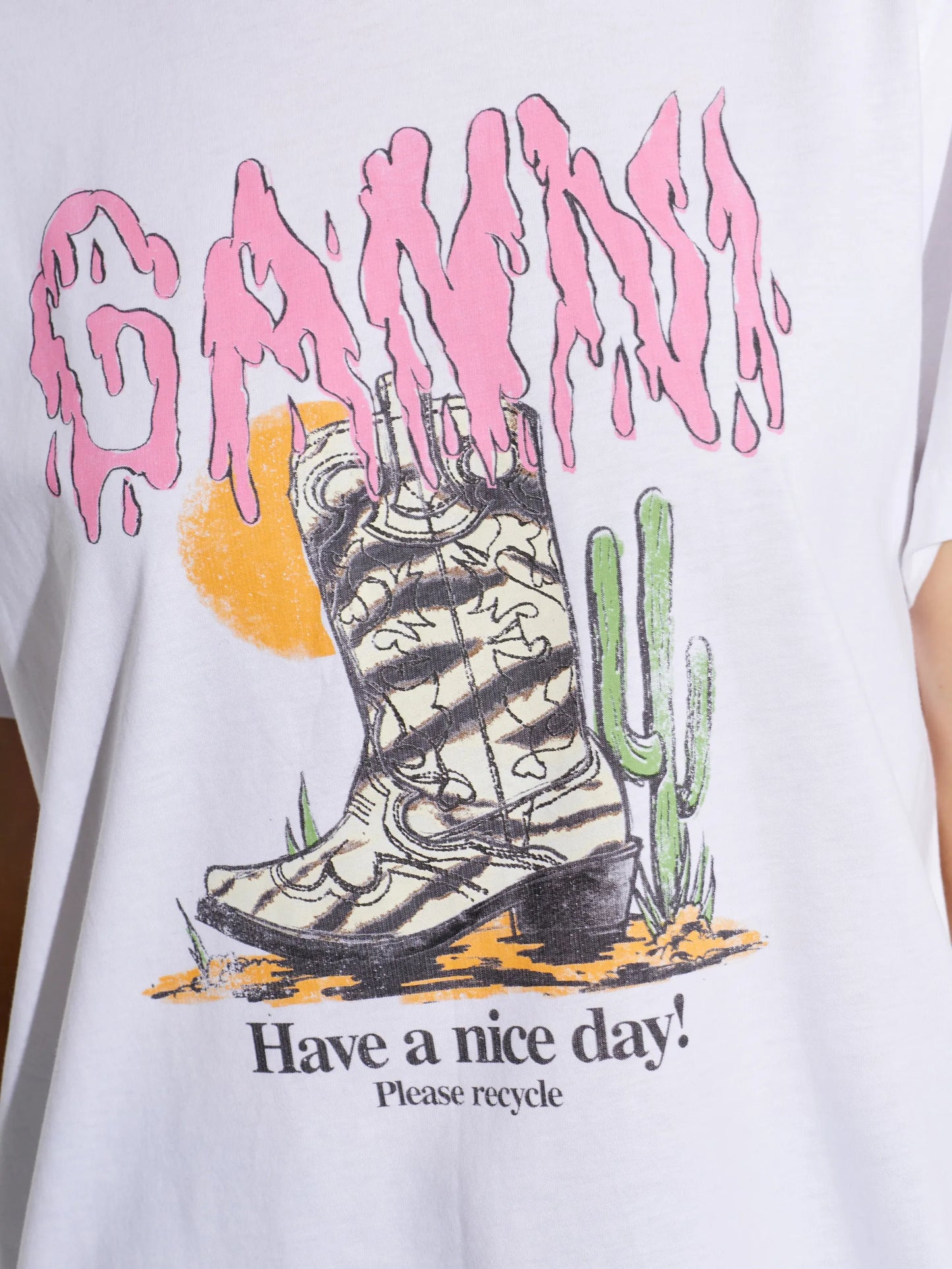 graphic-print T-shirt
