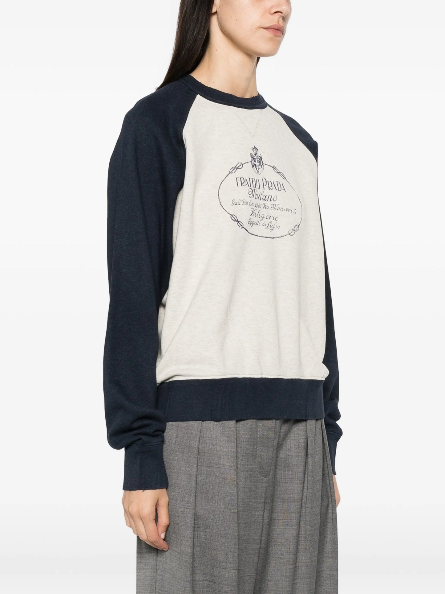 logo-print raglan-sleeve sweatshirt