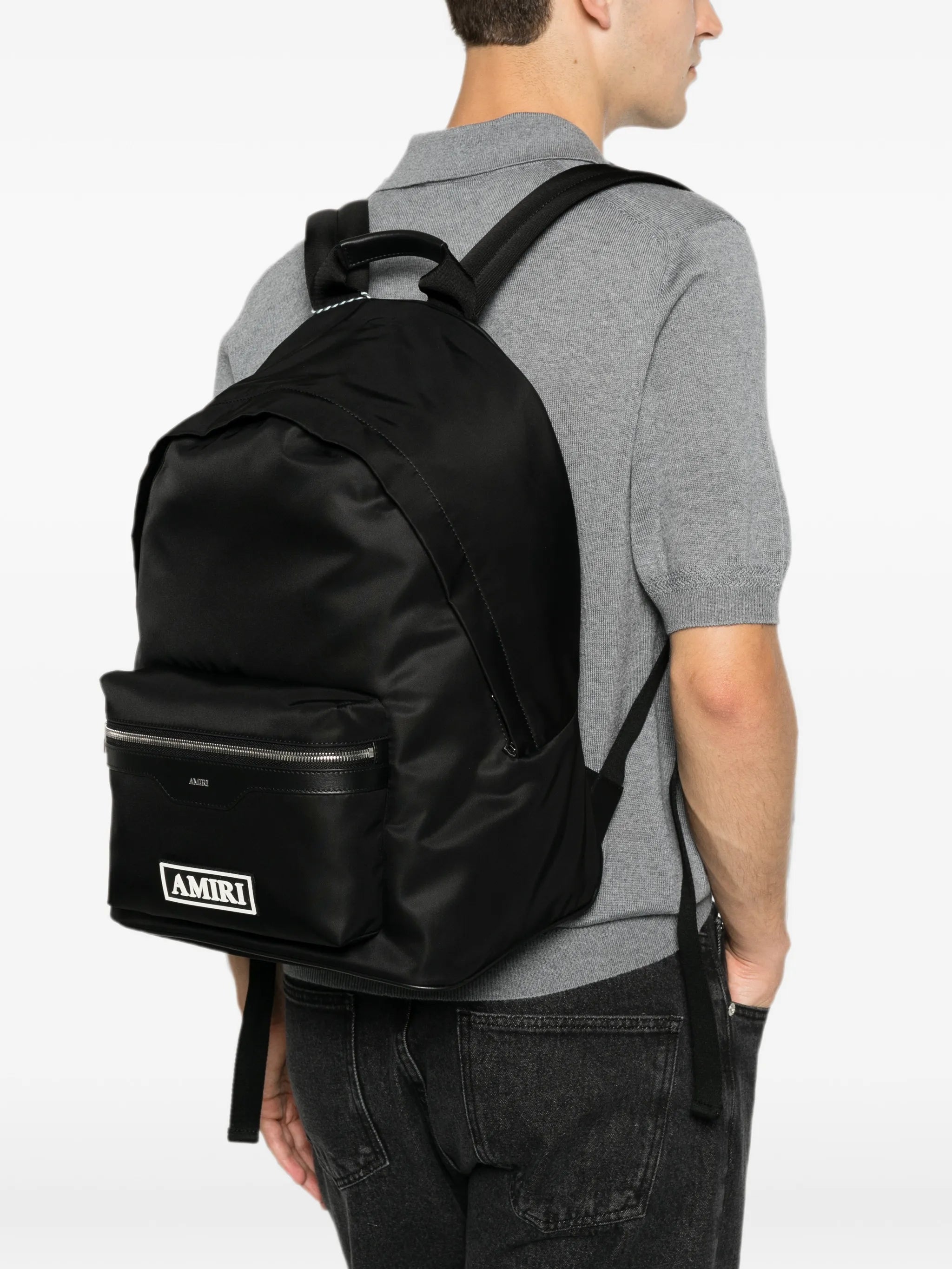 logo-patch zip-fastening backpack