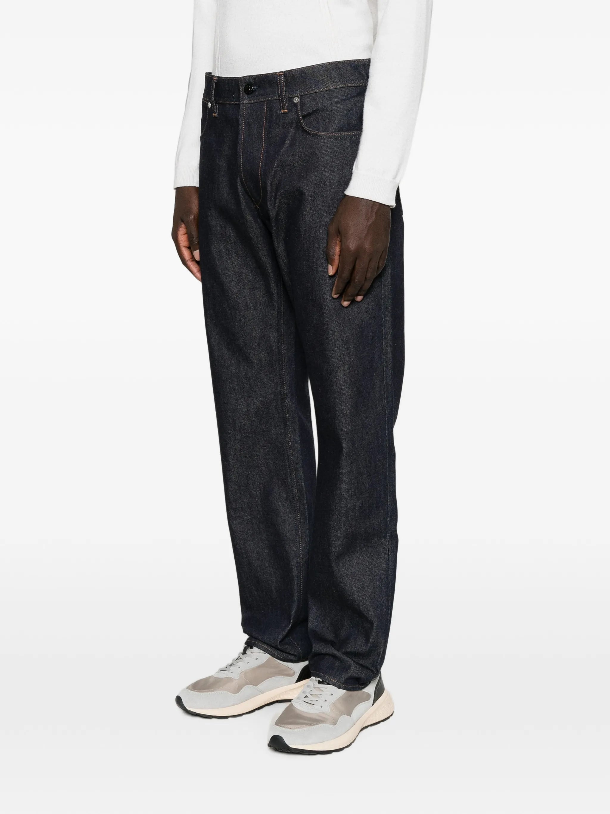 five-pocket jeans