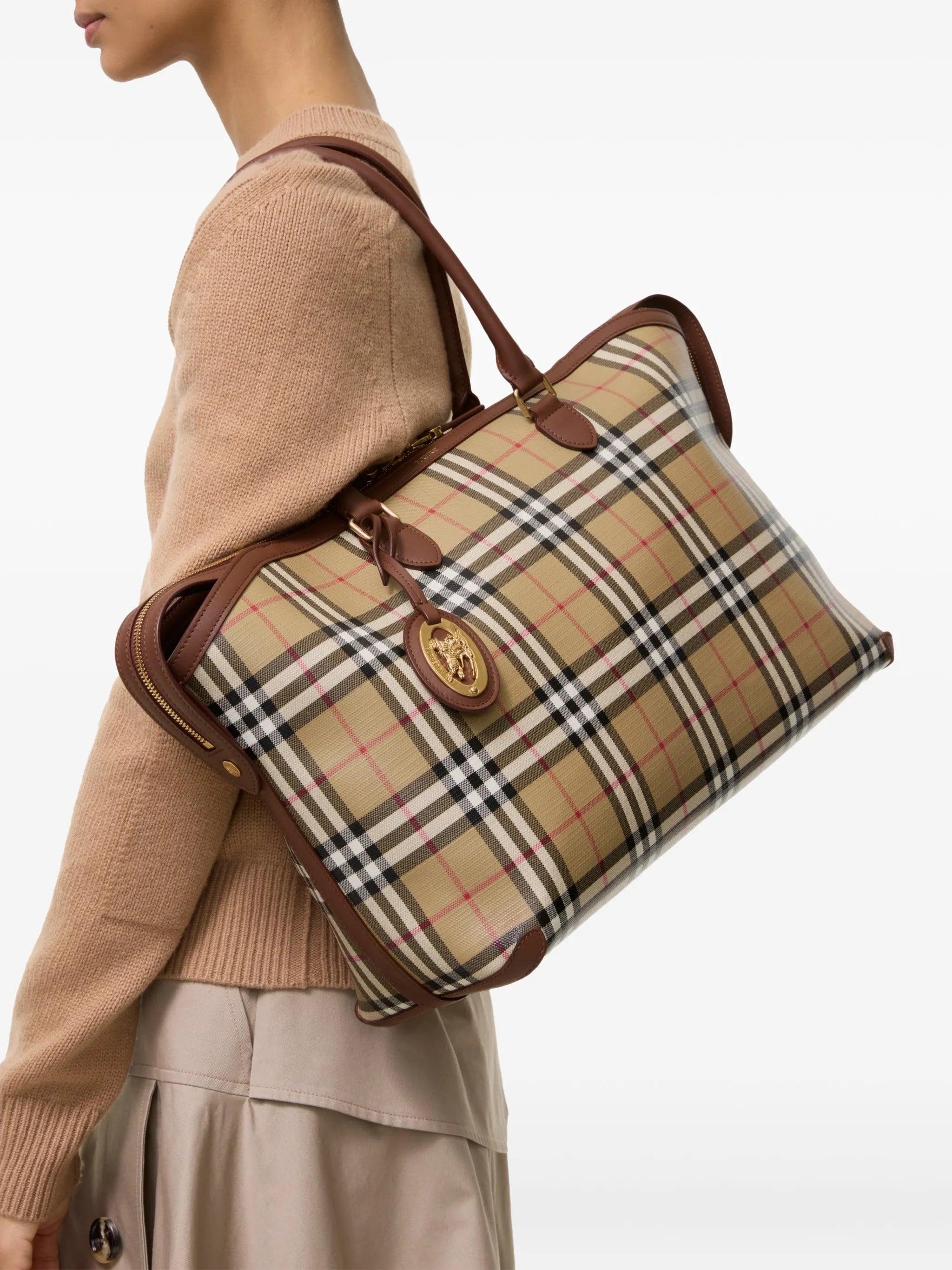 medium Check zip tote