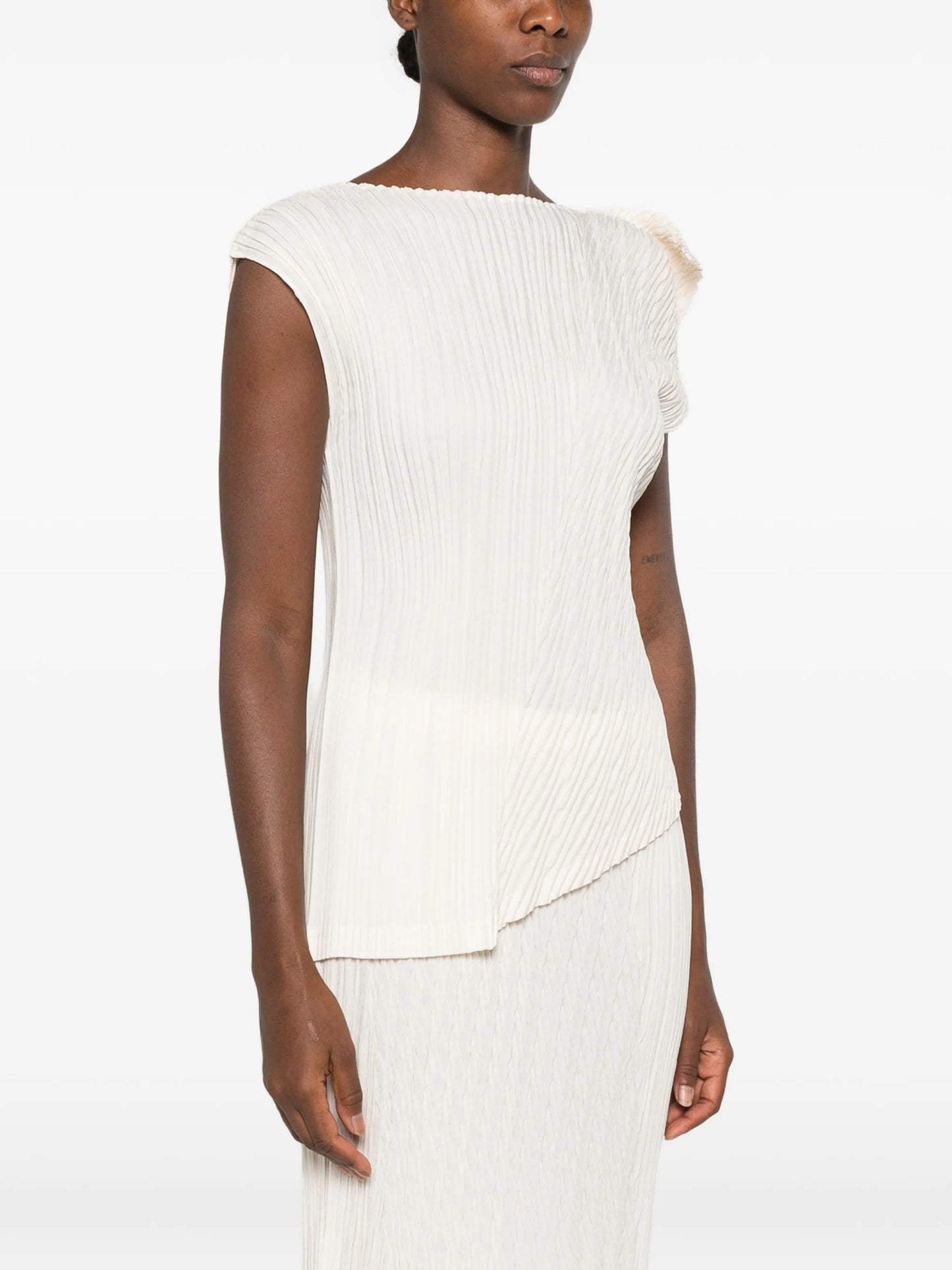 Unfurling Pleats pleated asymmetric top