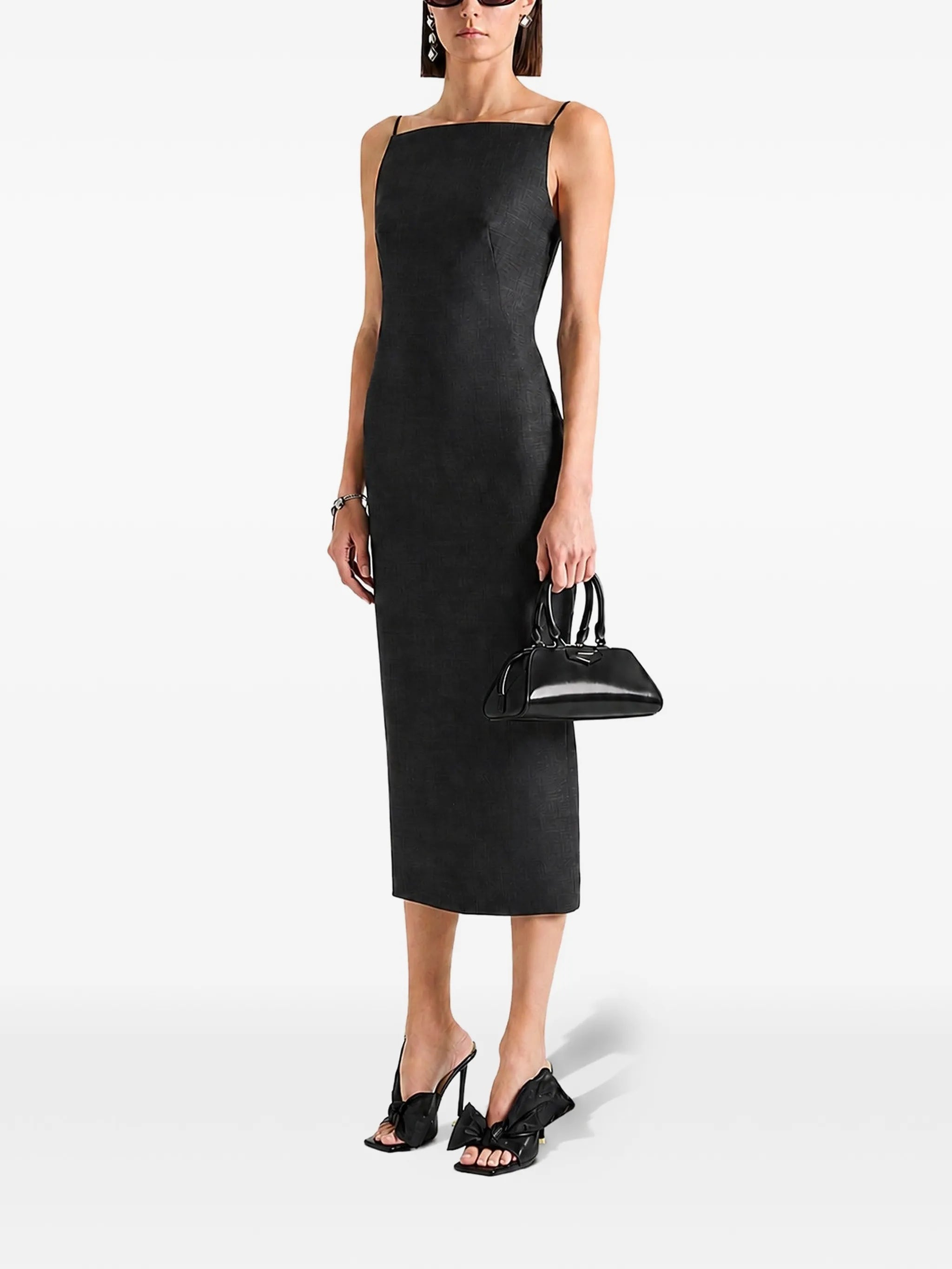 Antigona East-West bag