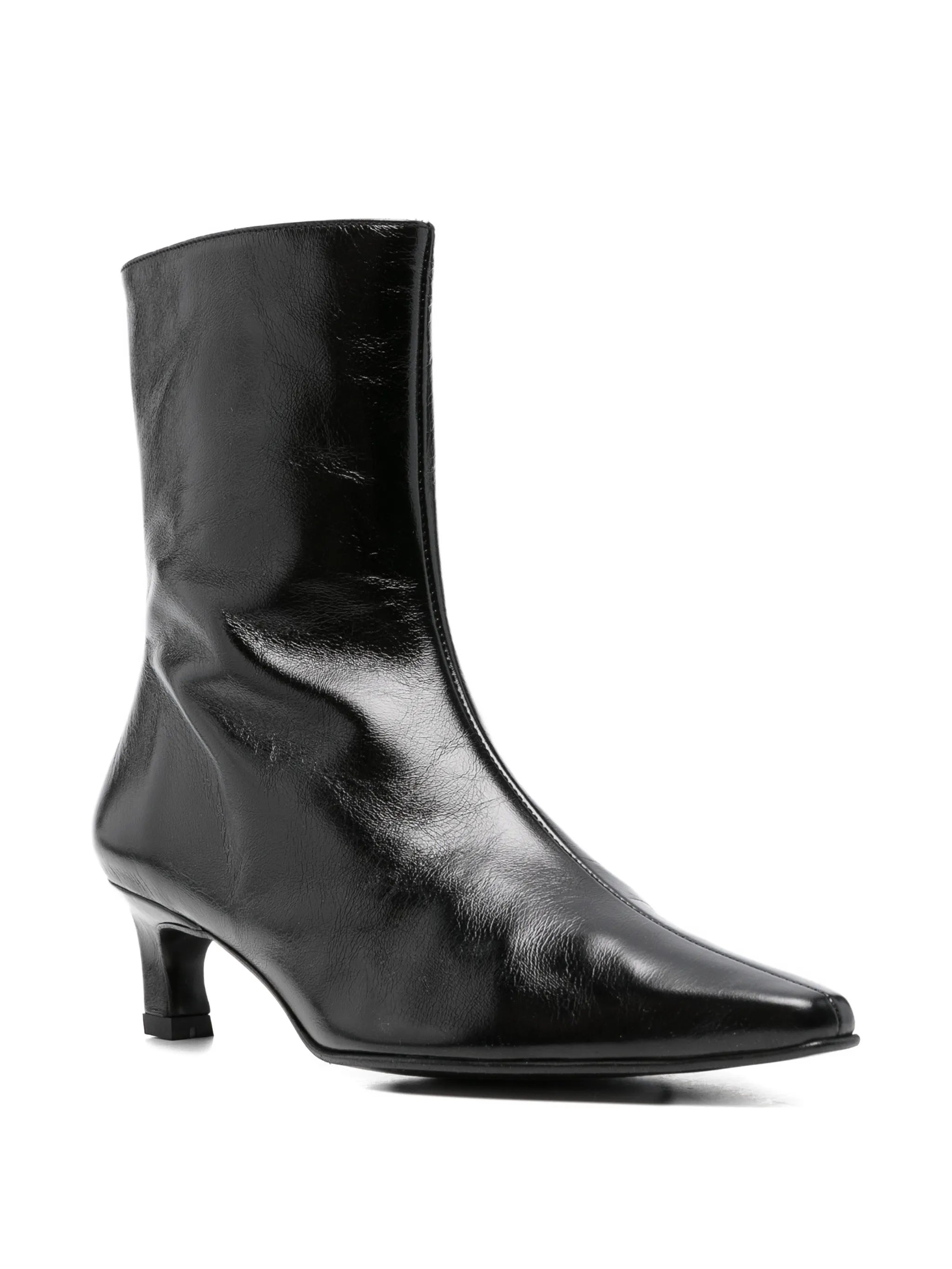 pointed-toe kitten-heel boots