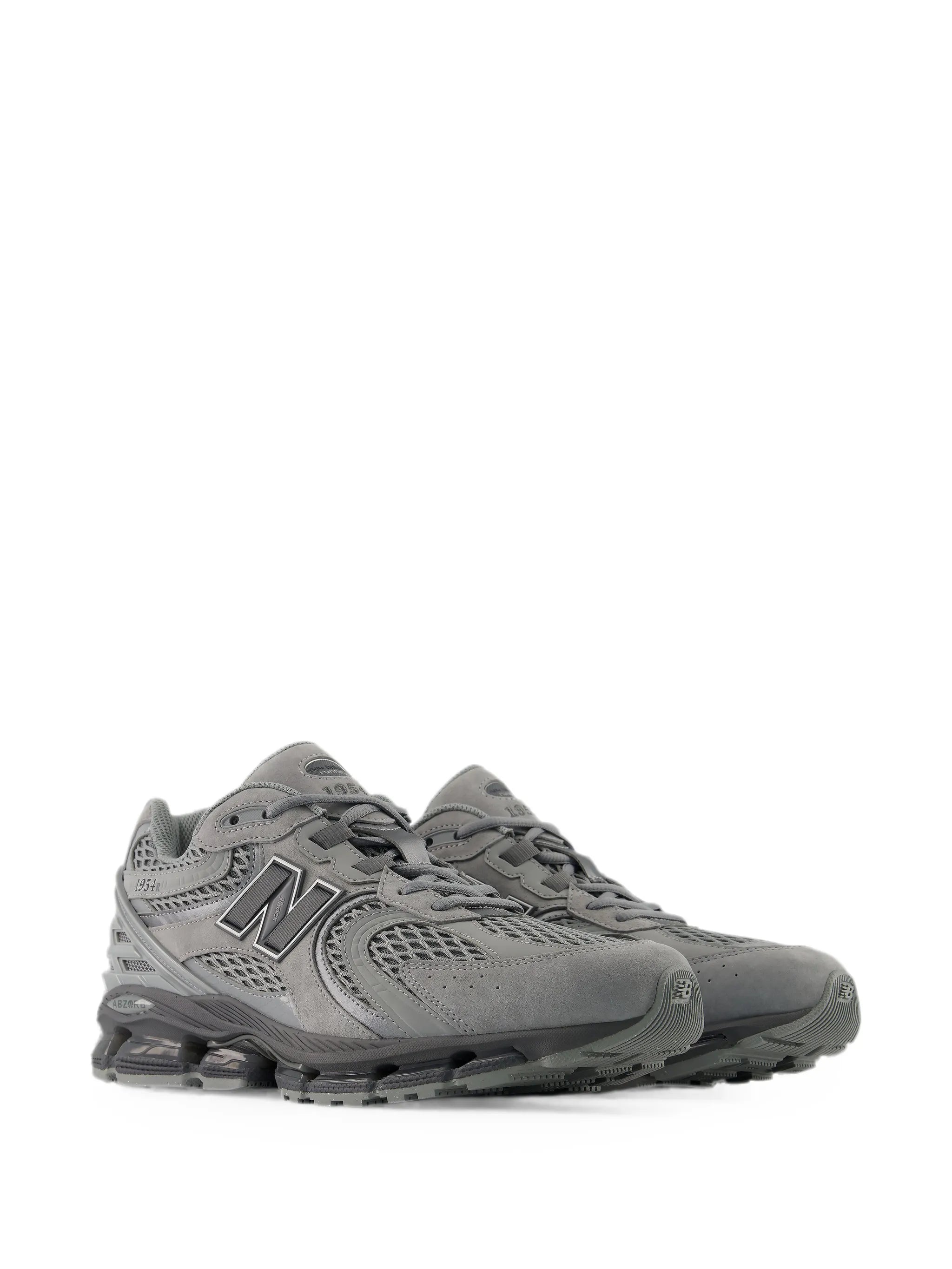 1954R tennis shoes