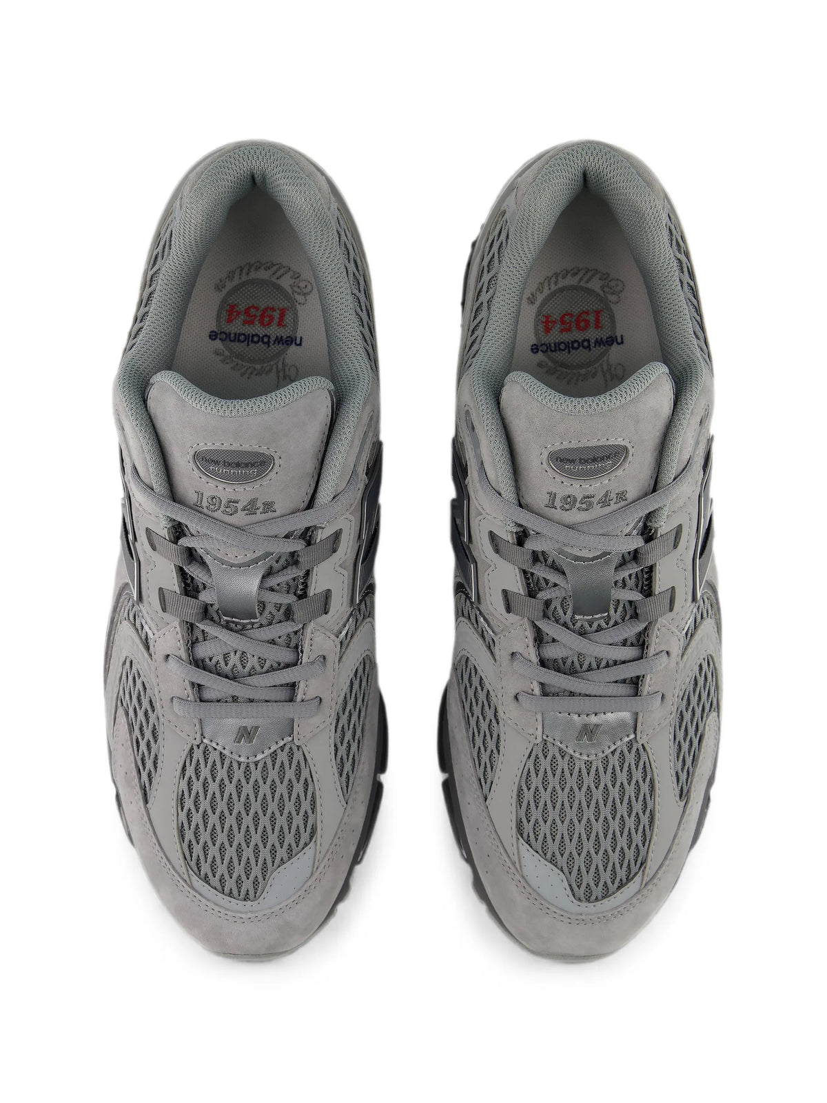 1954R tennis shoes