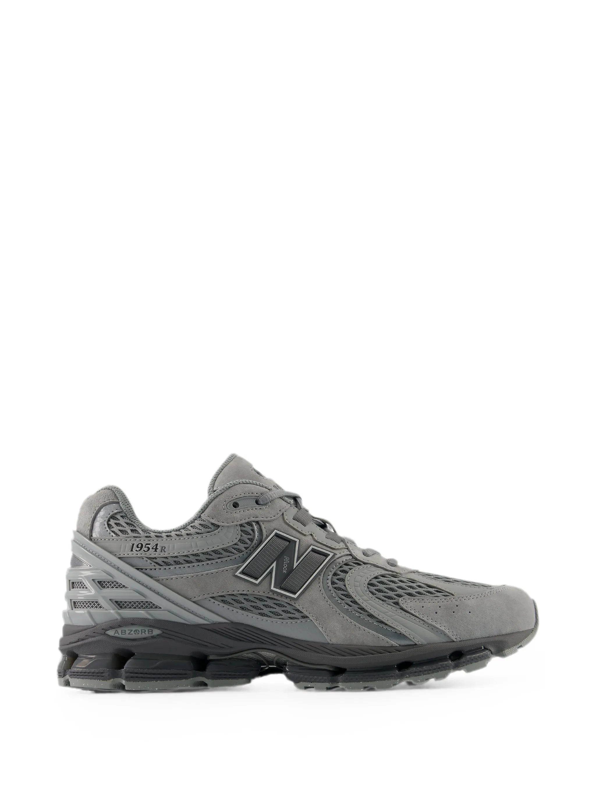1954R tennis shoes