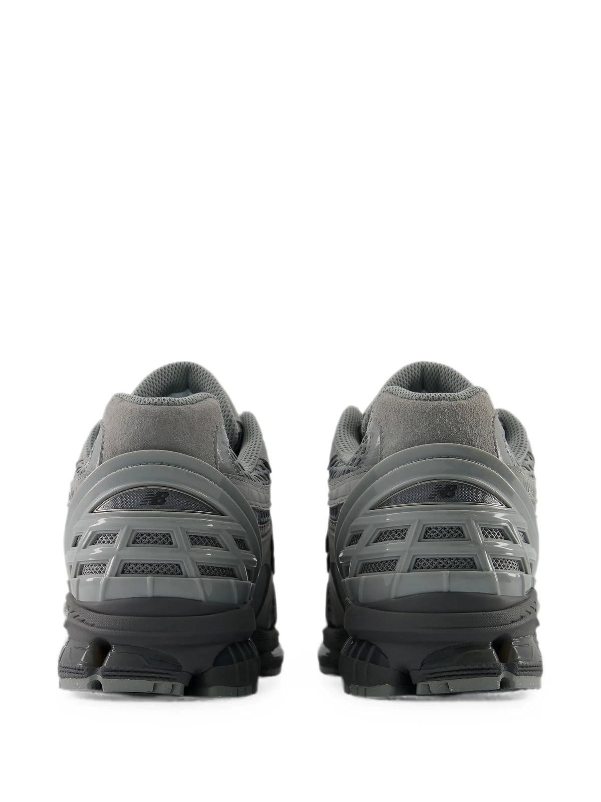 1954R tennis shoes