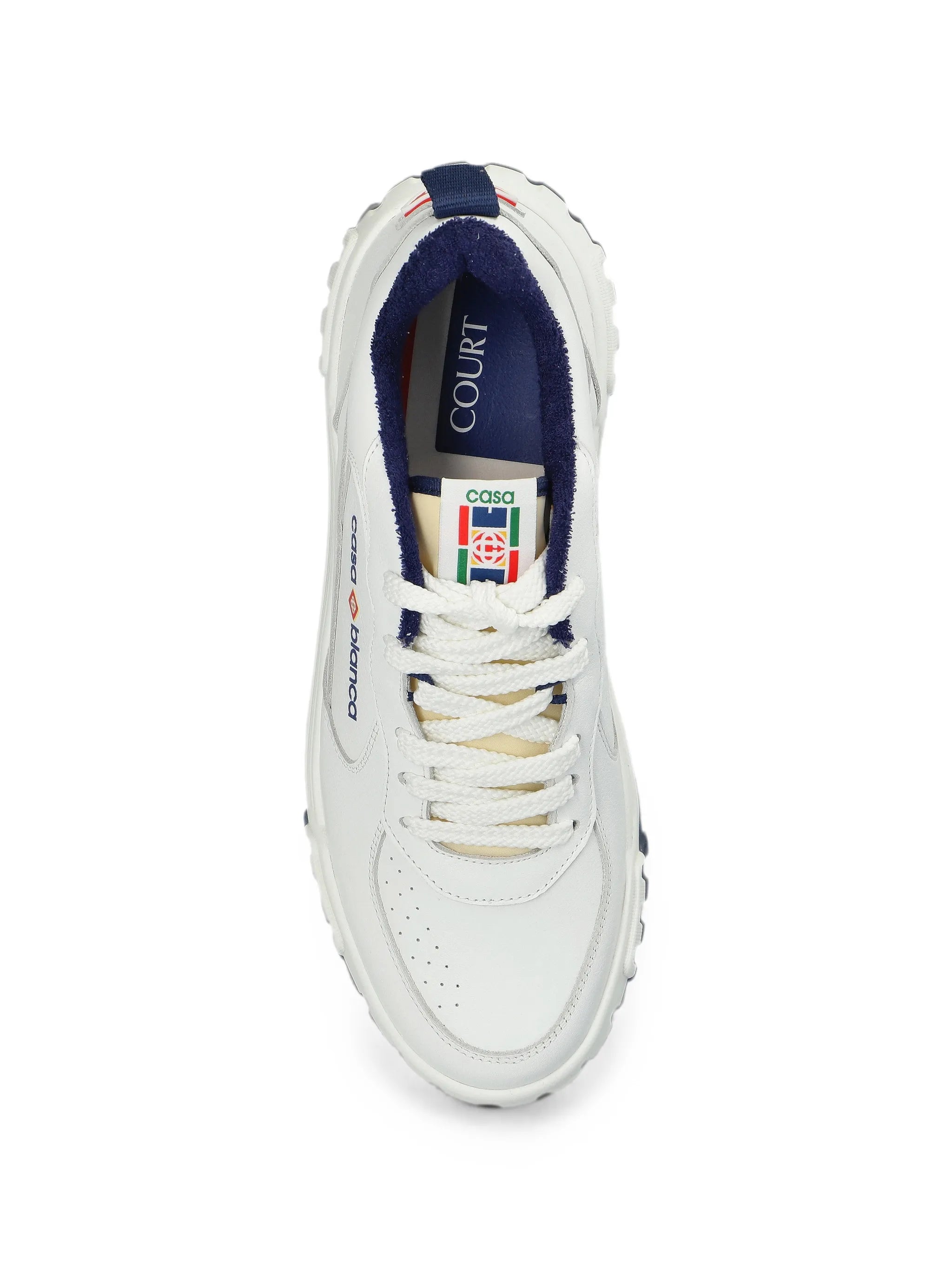 Court sneakers