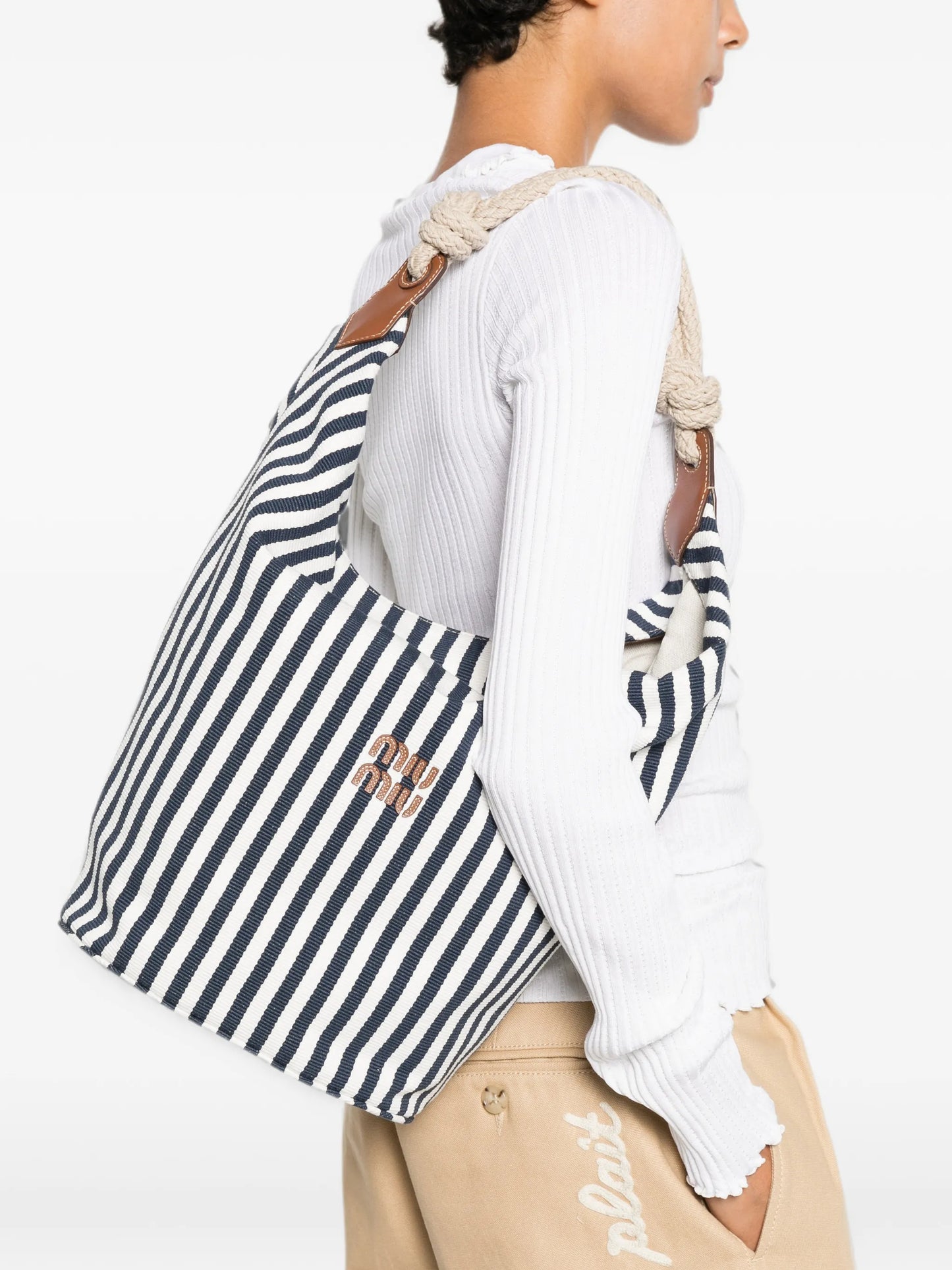 striped rope-handle shoulder bag