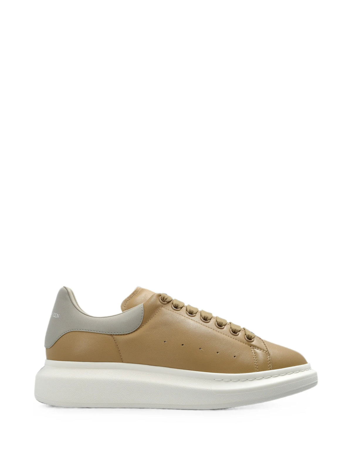 Oversized sneakers