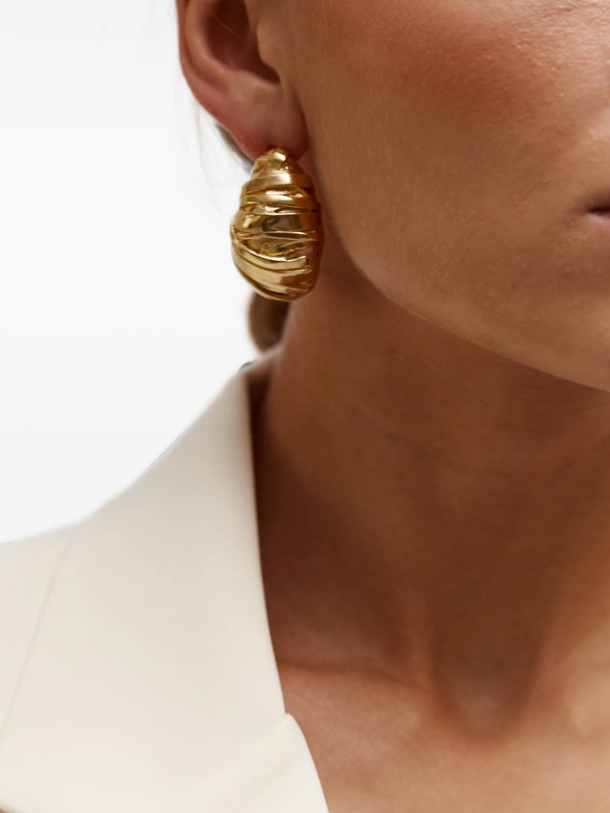 ridged hoop earrings