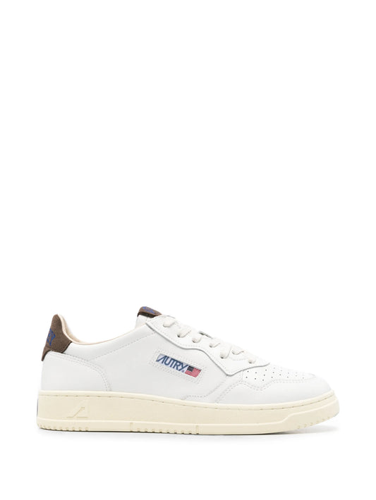 Medalist low sneakers in white leather and chocolate chip suede