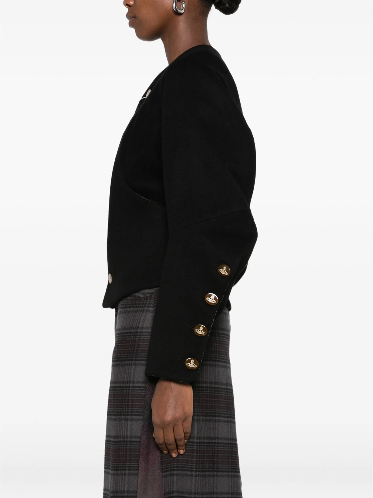 Pourpoint button-fastening fitted jacket