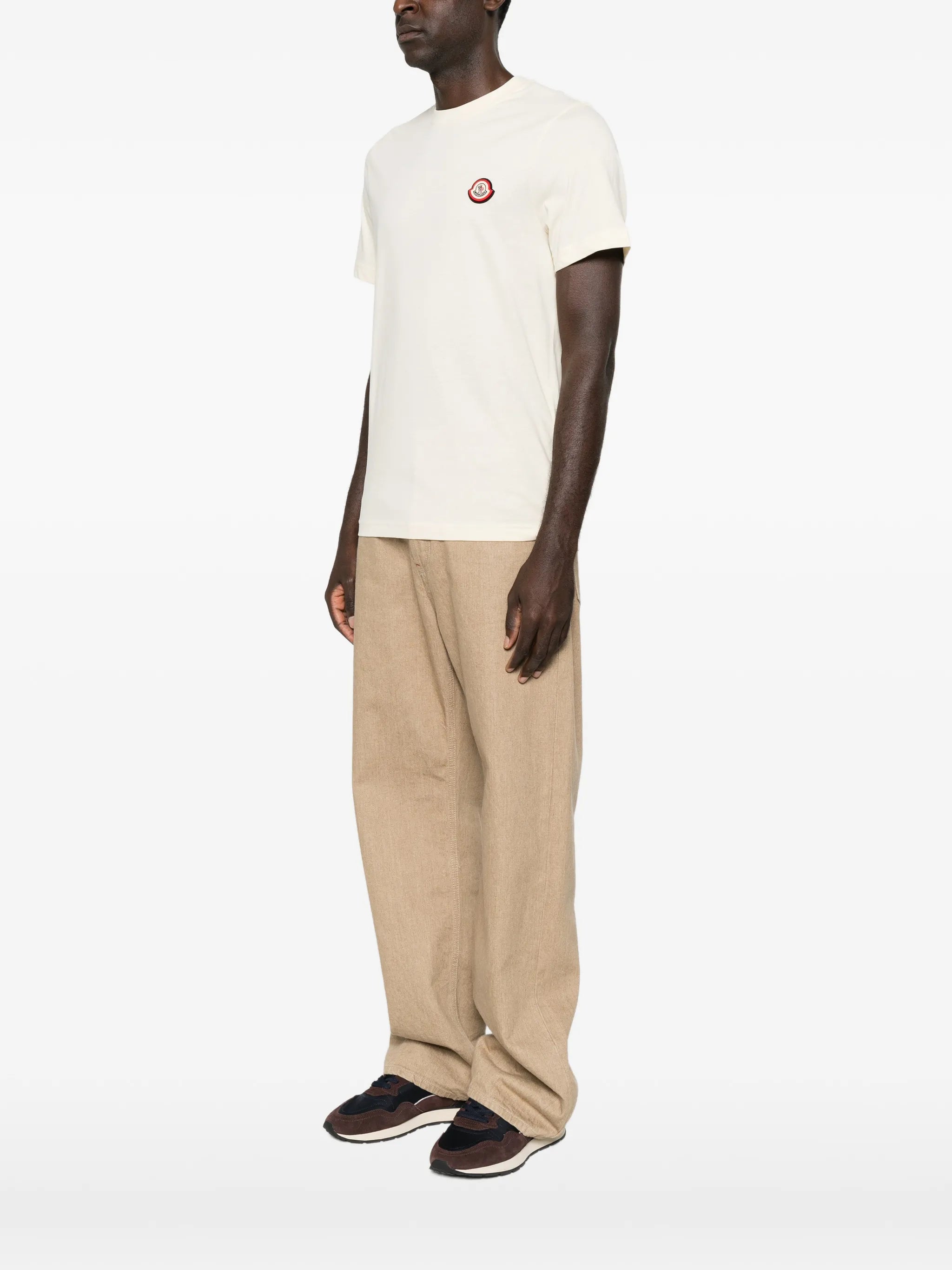 logo-patch jersey T-shirt