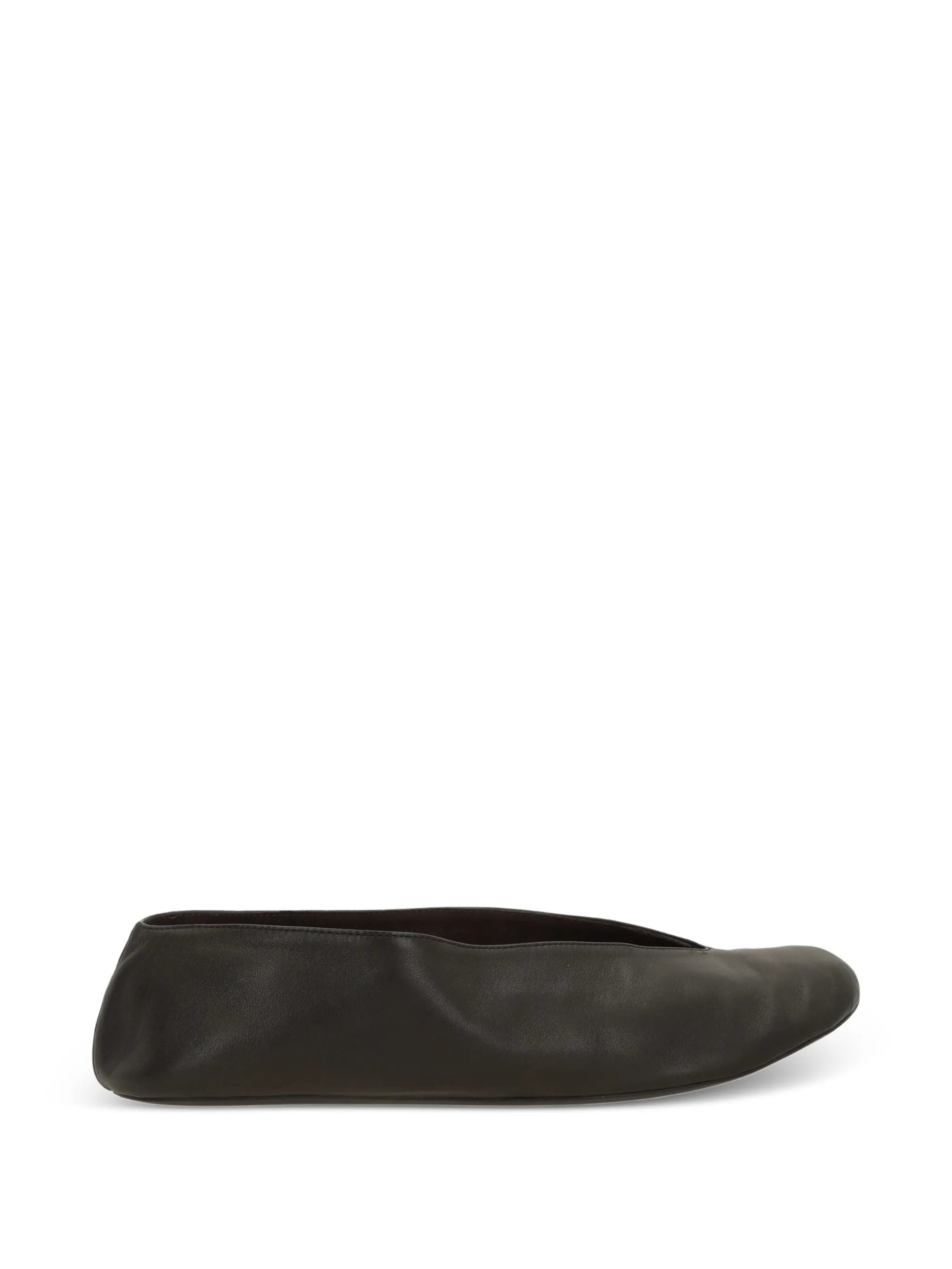 V-neck leather loafers