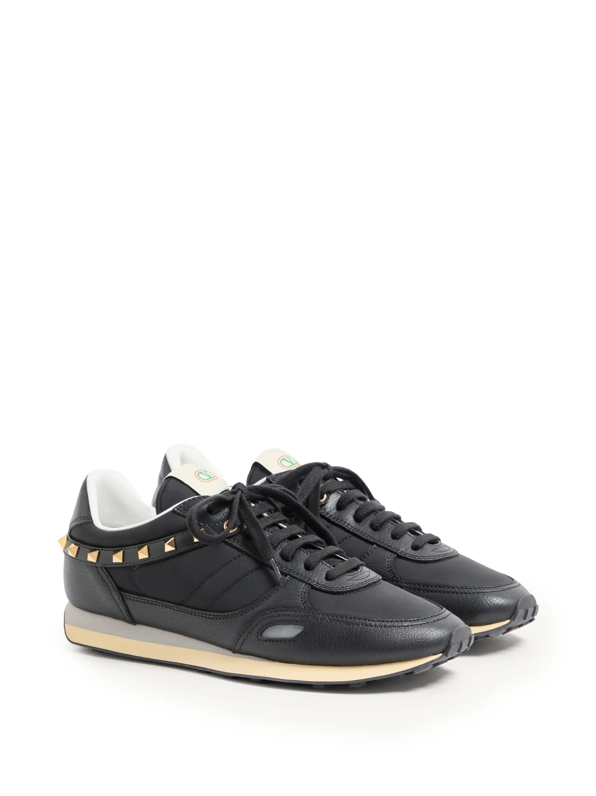 Stud Up trainer in leather and nylon