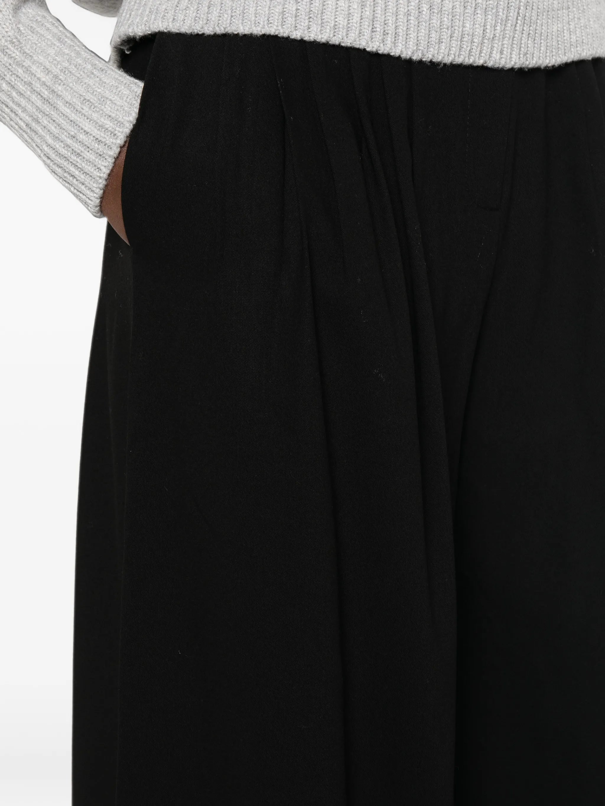 ruched straight-leg trousers