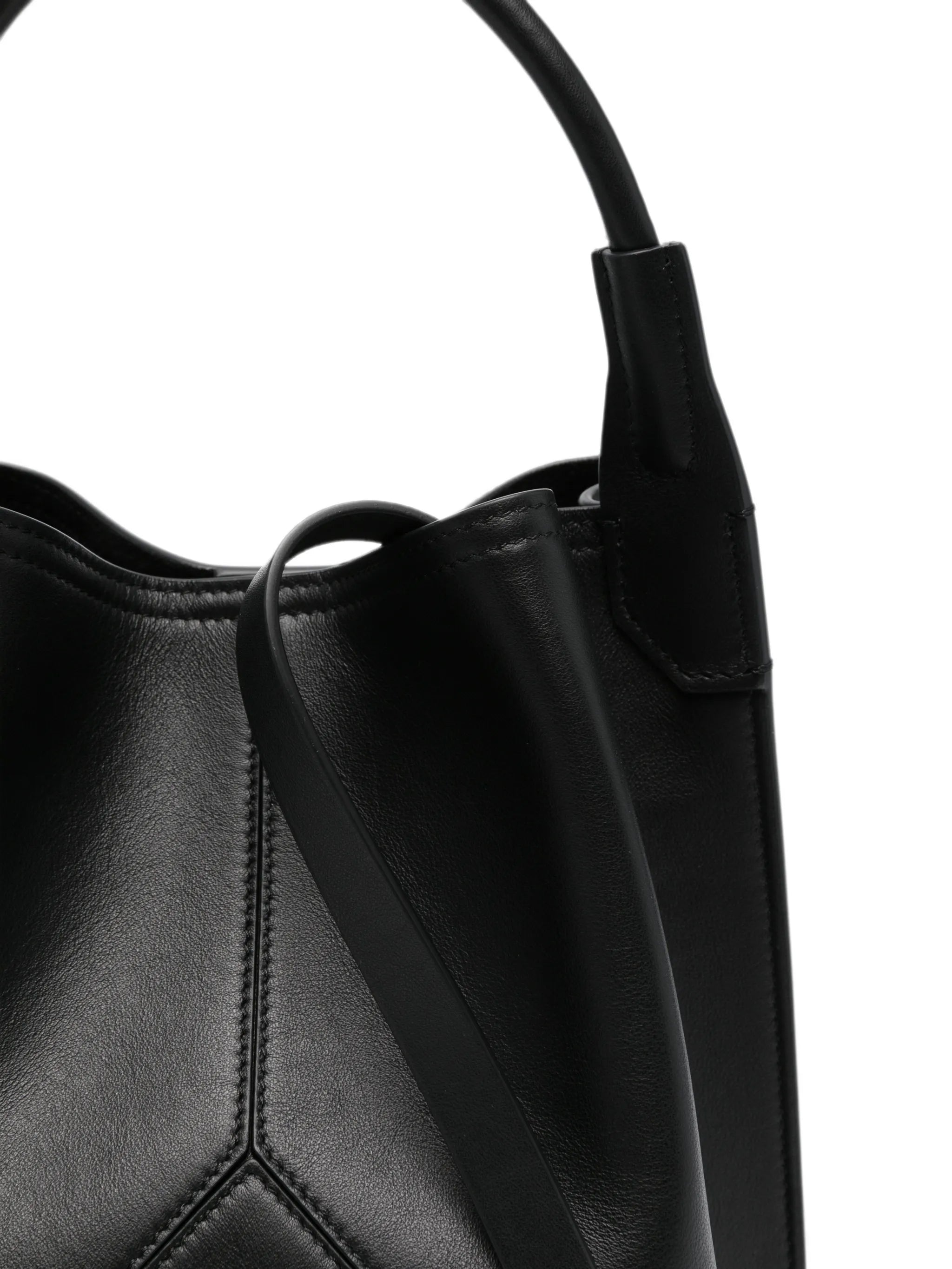 Victoria bucket bag