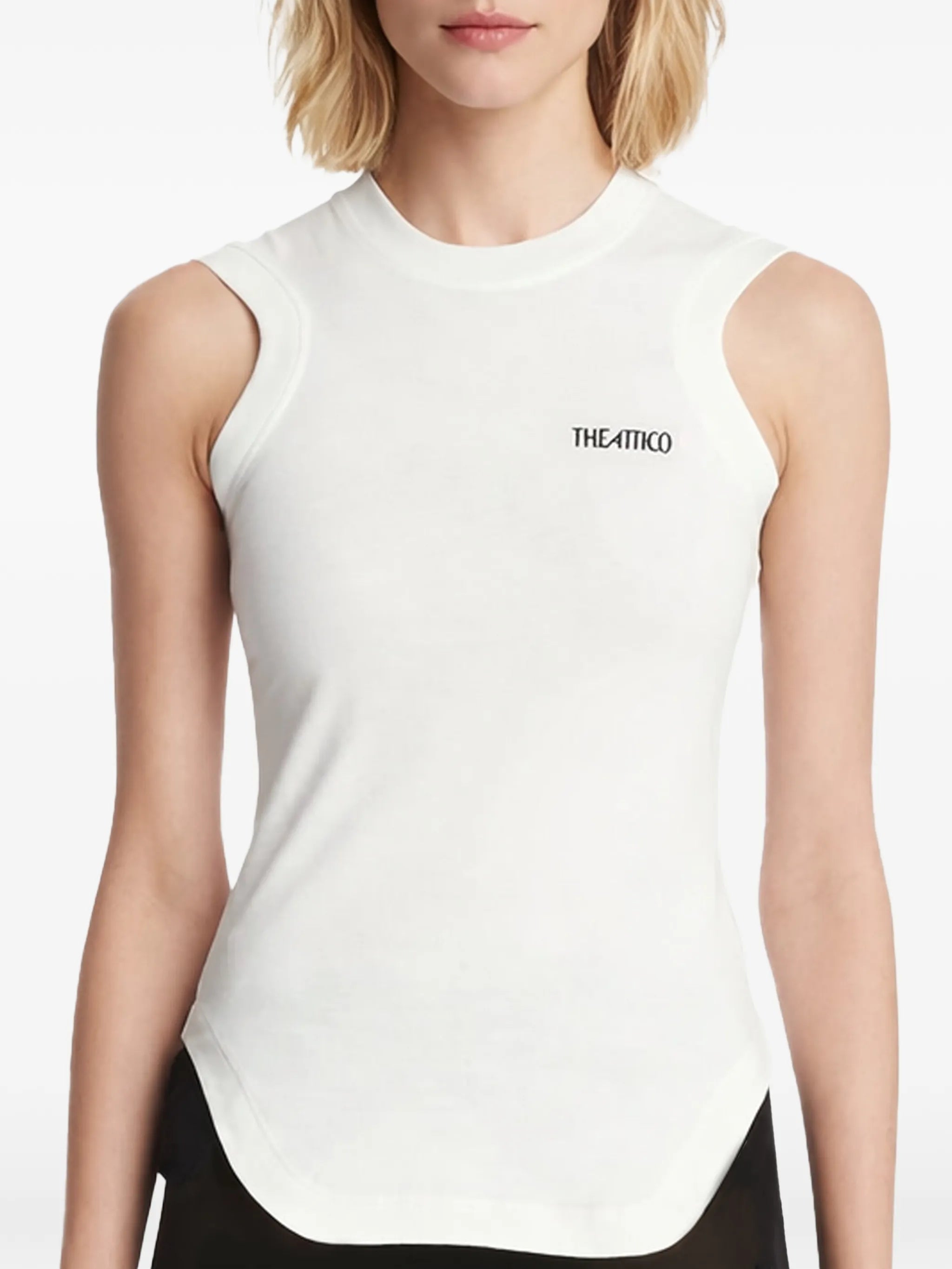 logo-embroidered T-shirt
