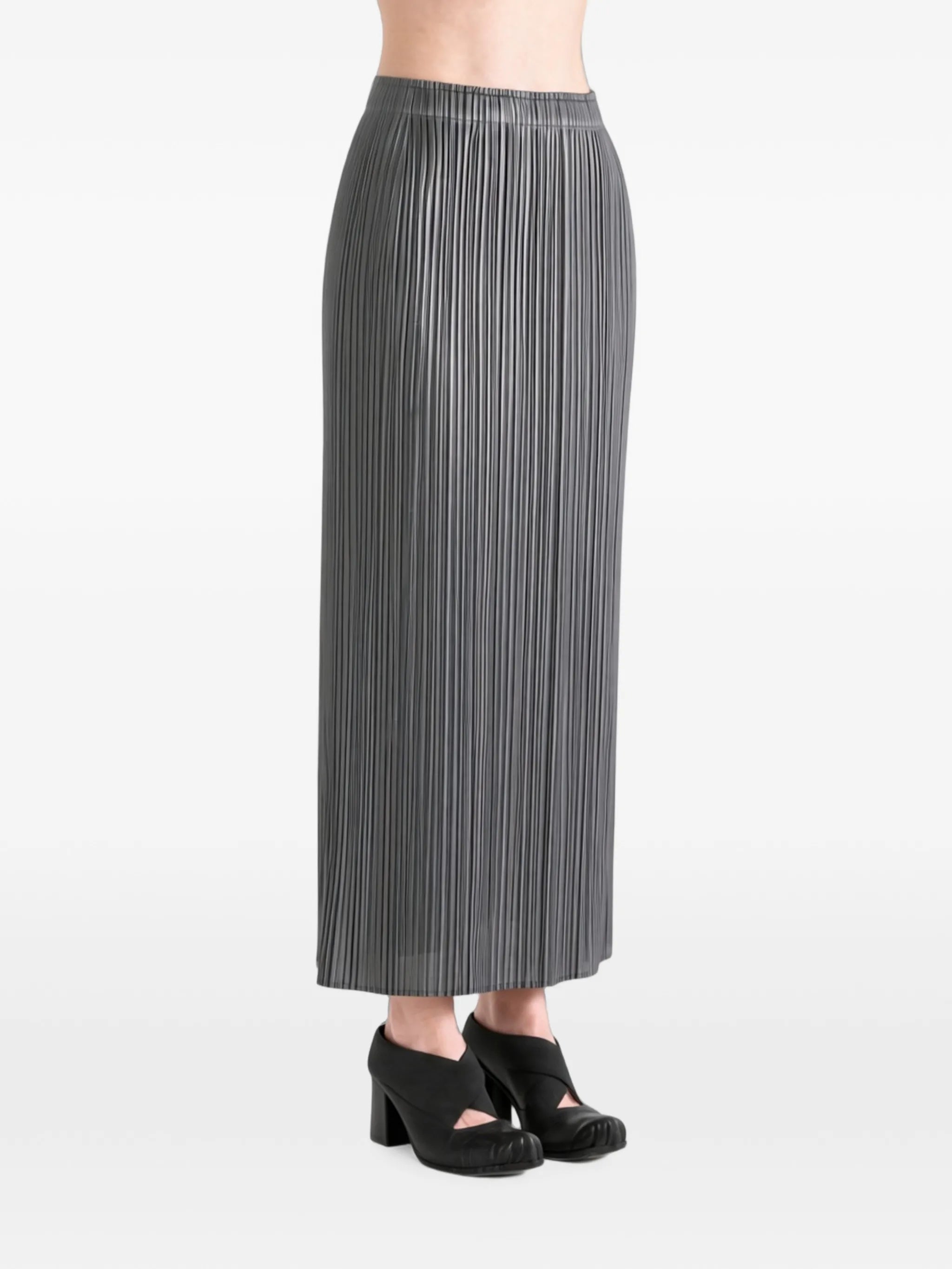 pleated maxi skirt