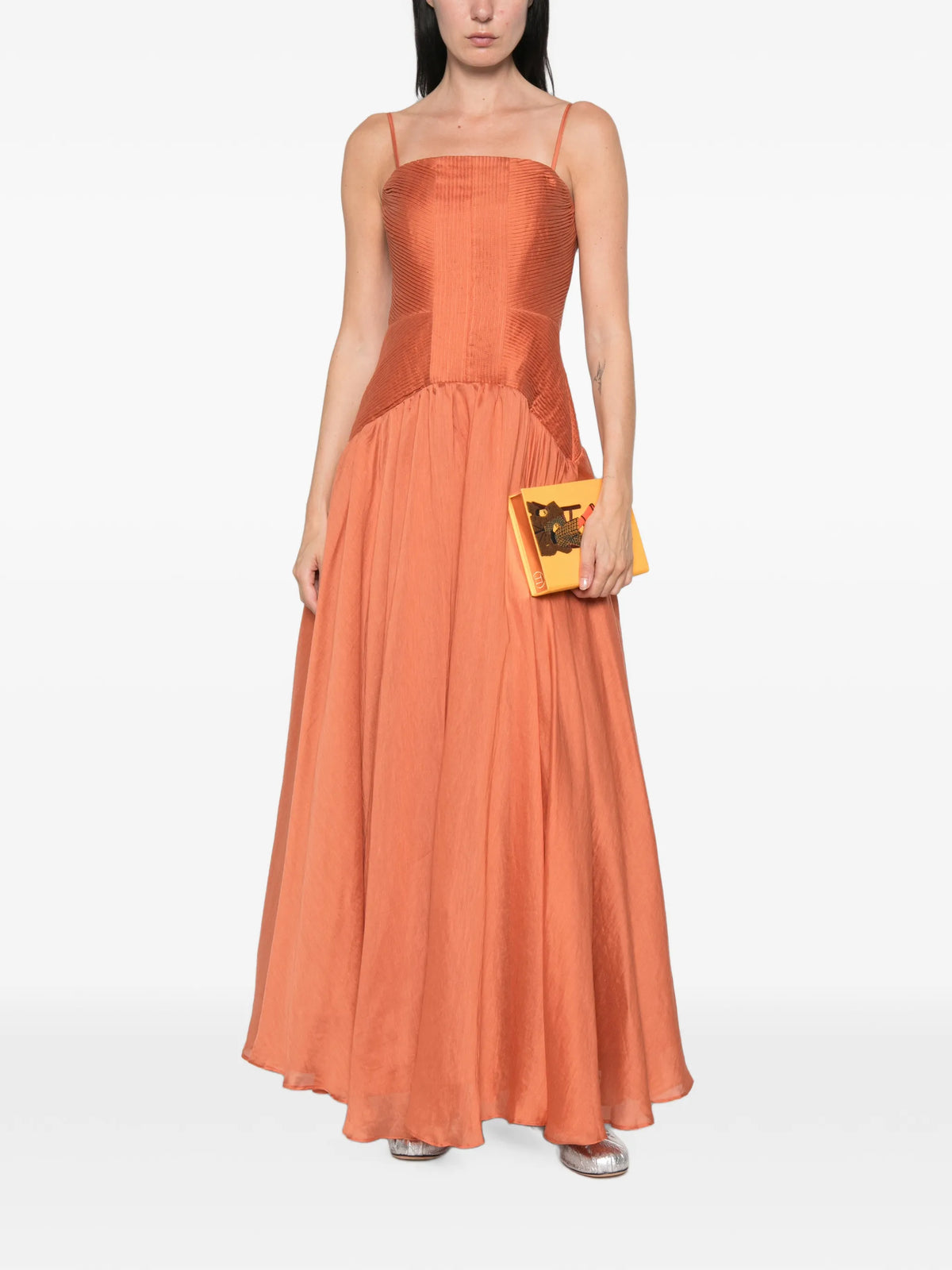 Contour gown