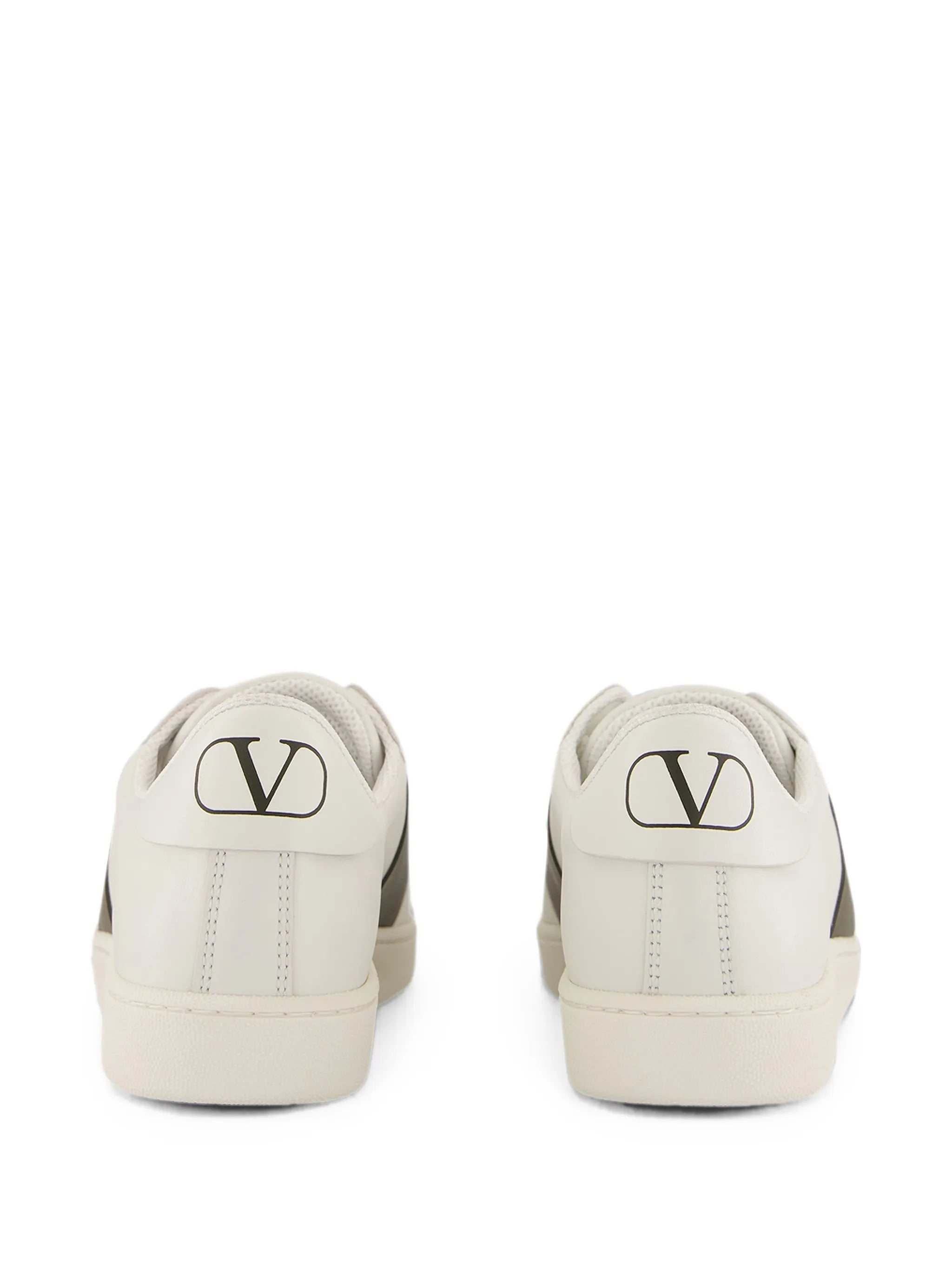 VLogo Signature panelled leather sneakers